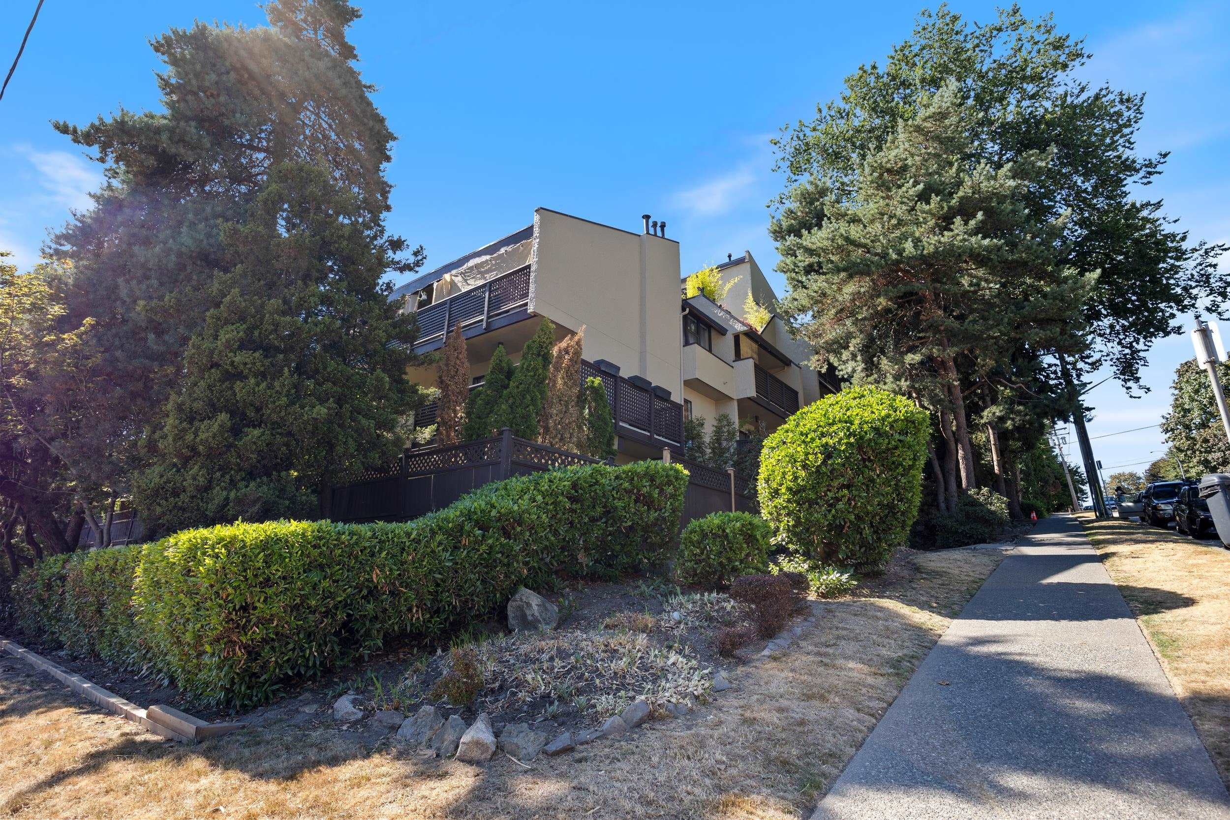 306 - 110 Seventh Street, New Westminster