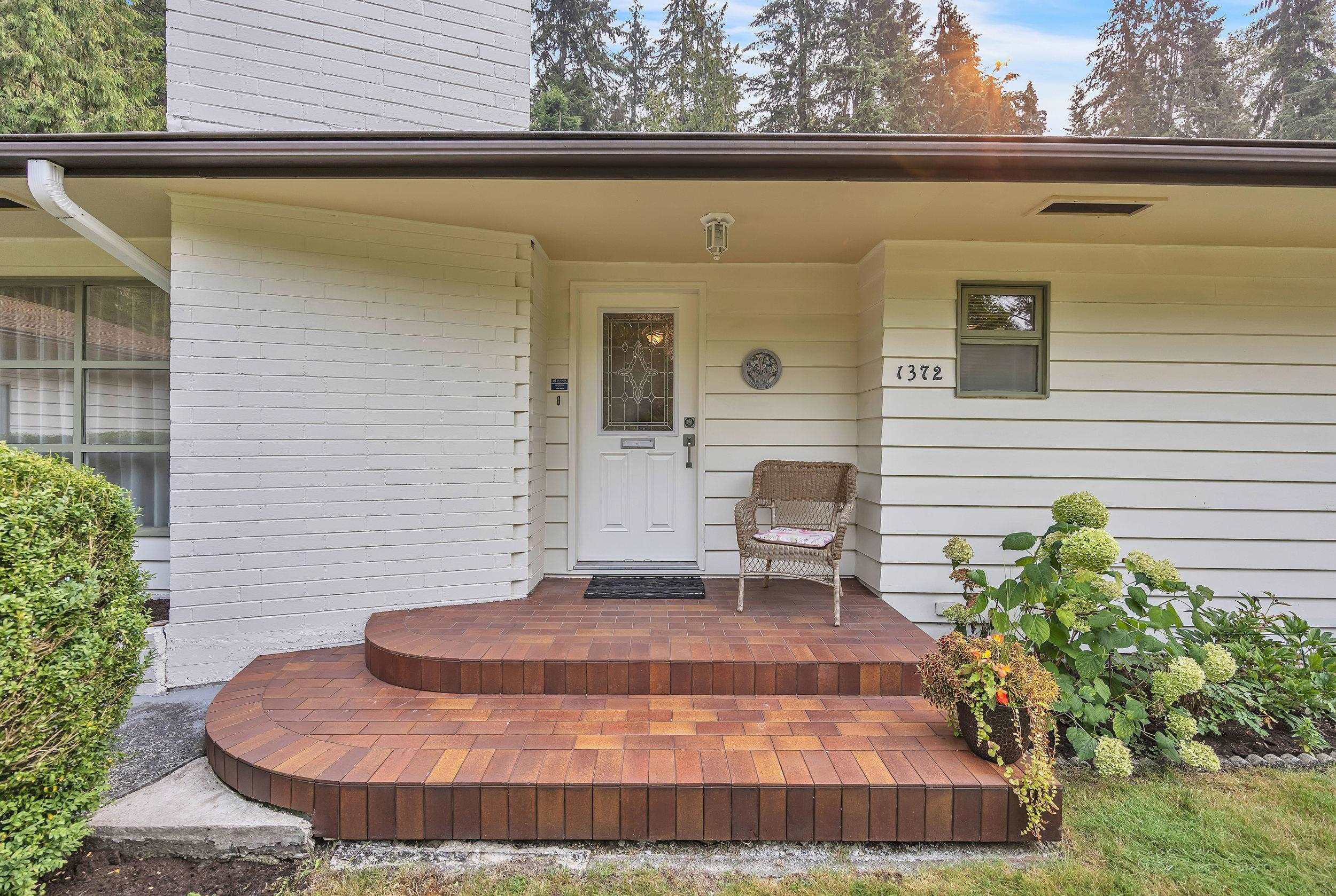 1372 Riverside Drive, North Vancouver, V7H 1V5 — photo 4