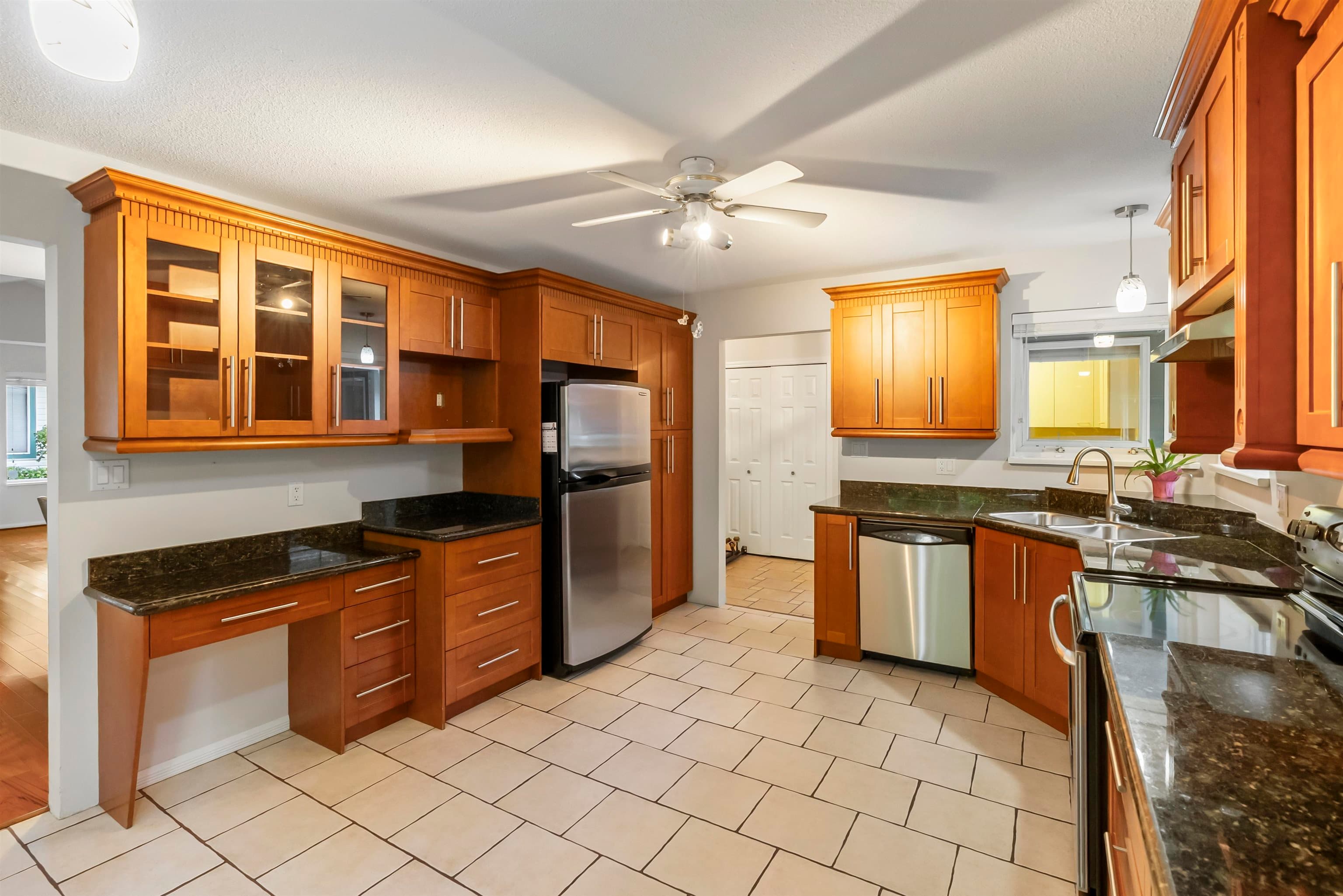 115 - 10172 141 Street, Surrey, V3T 4P6 — photo 4