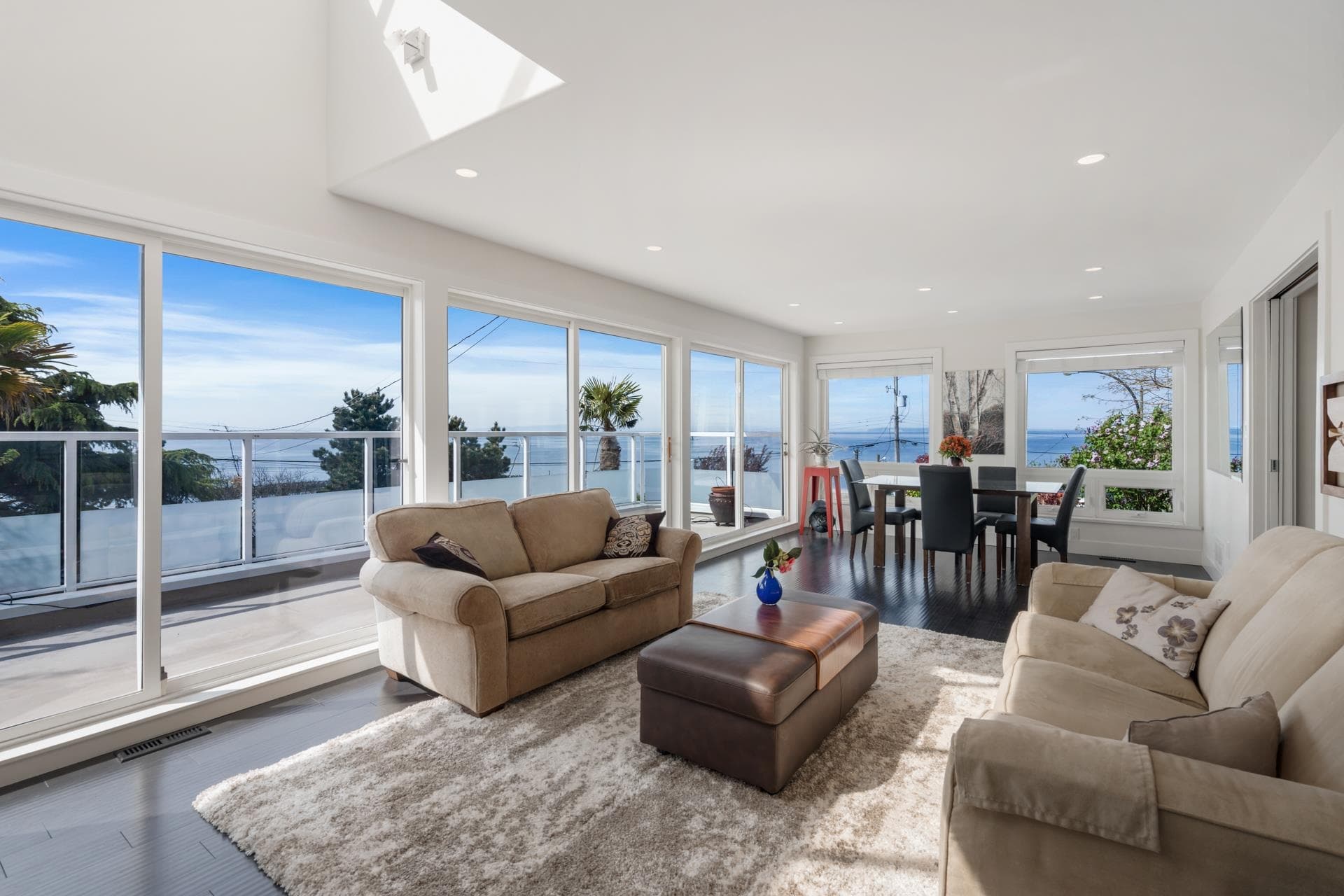 15145 Victoria Avenue, White Rock, V4B 1G5 — photo 4