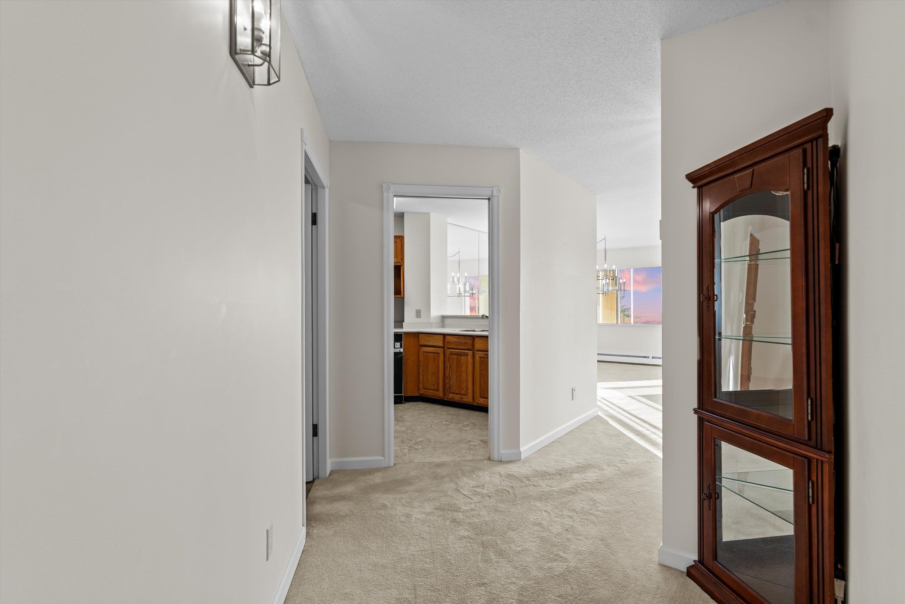413 - 1442 Foster Street, White Rock, V4B 3X7 — photo 4