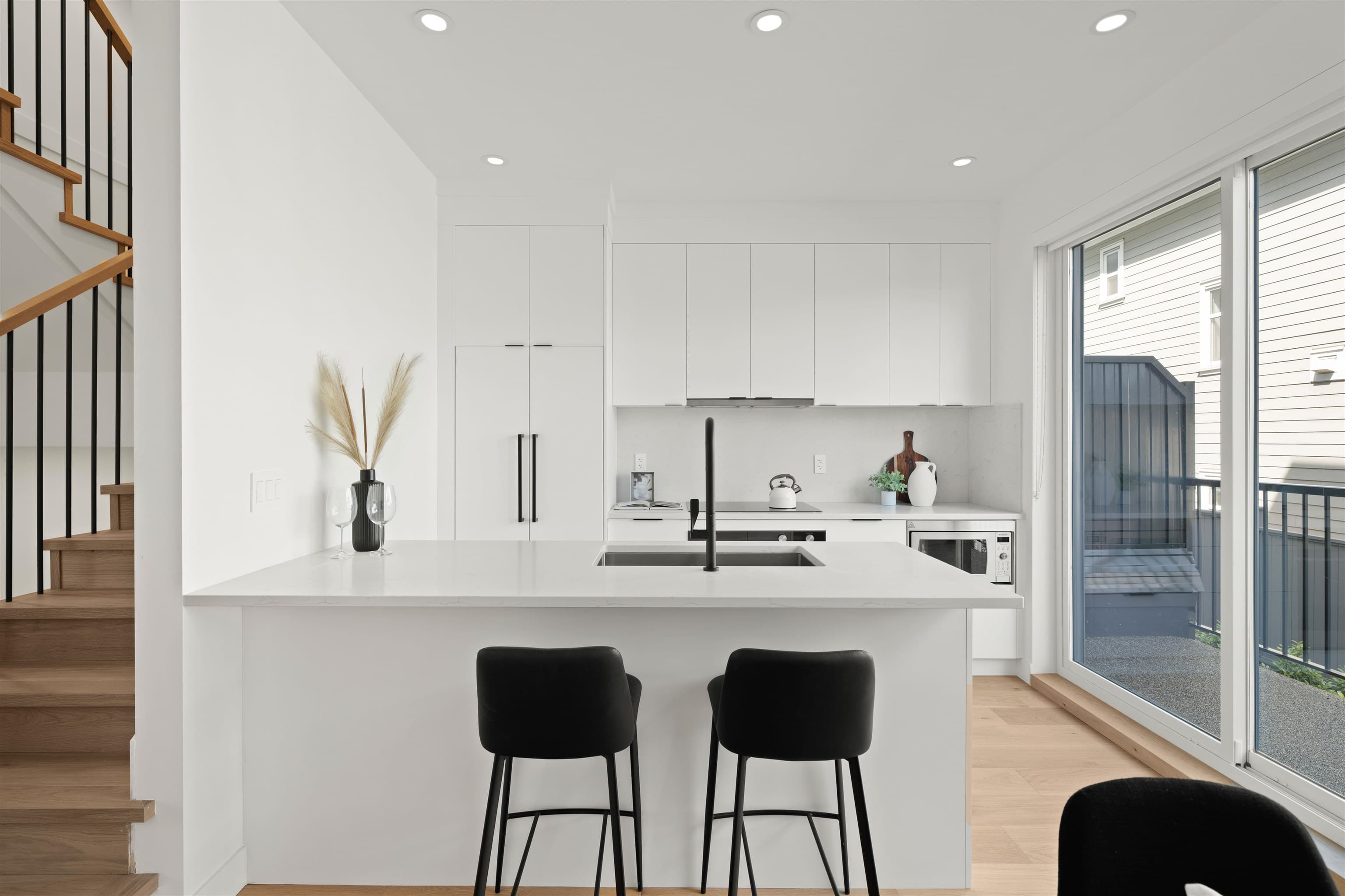 2412 Victoria Drive, Vancouver, V5N 1T8 — photo 3