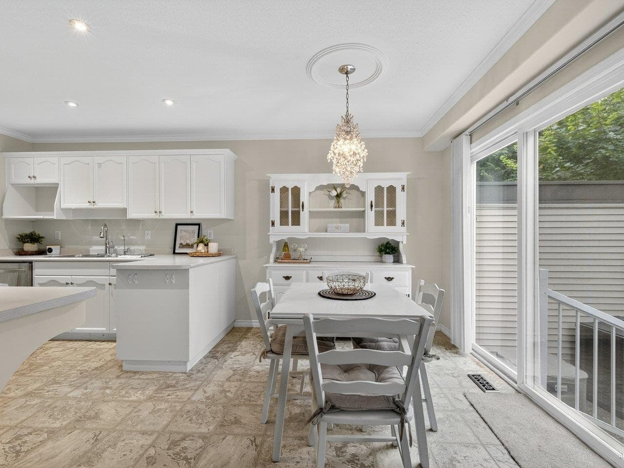 96 - 46360 Valleyview Road, Chilliwack, V2R 5L7 — photo 3