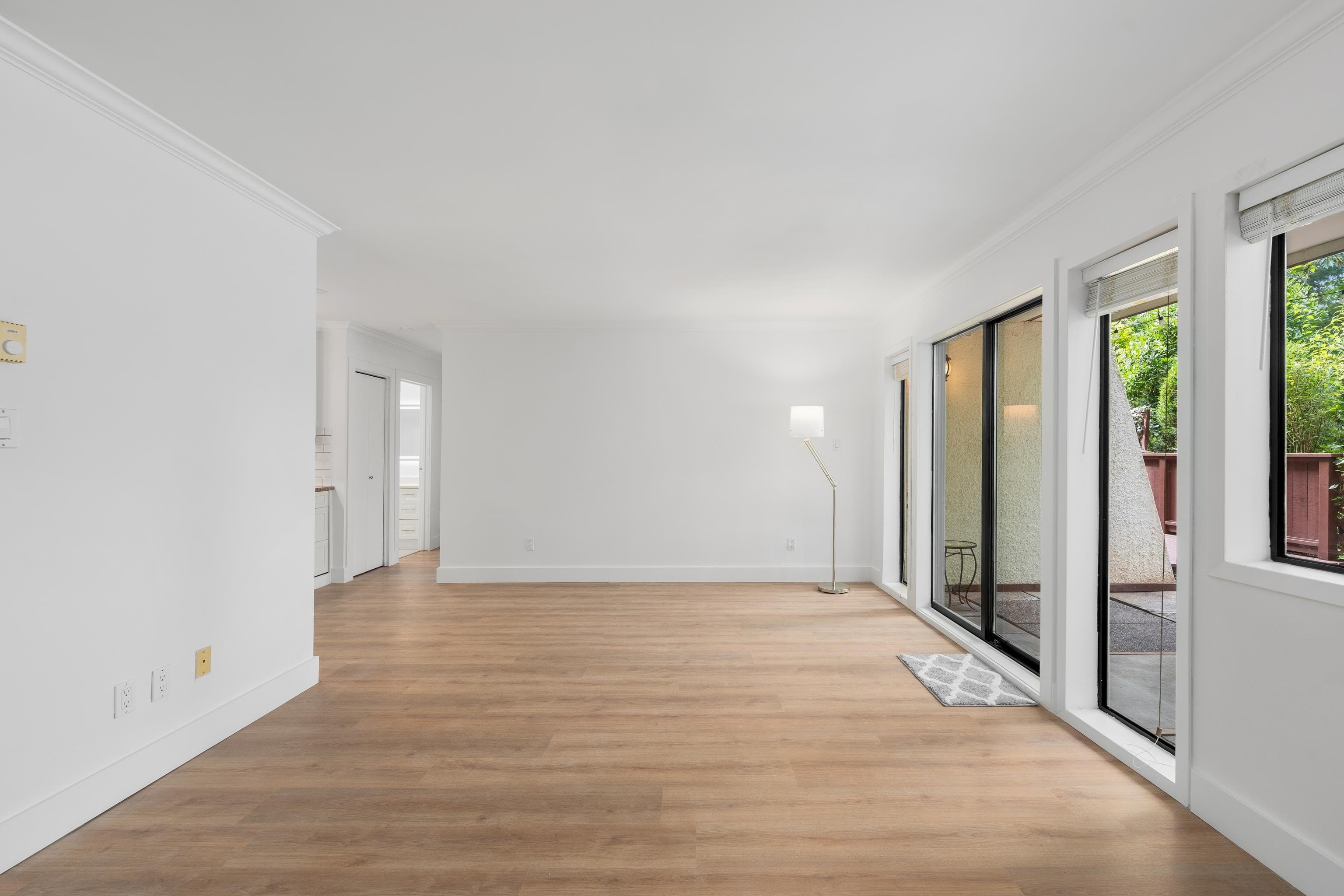 2 - 7307 Montecito Drive, Burnaby, V5A 1R2 — photo 4