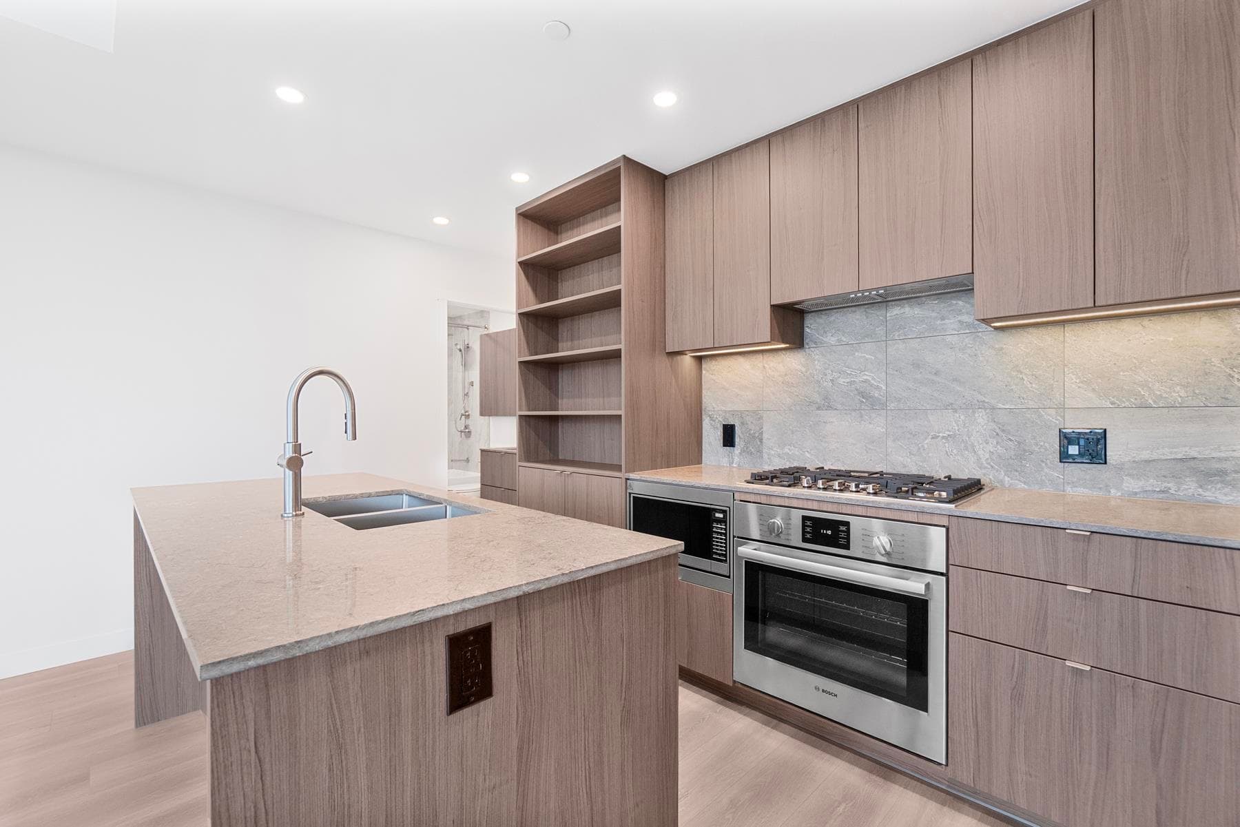 2705 - 626 Claremont Street, Coquitlam, V3J 0T1 — photo 5