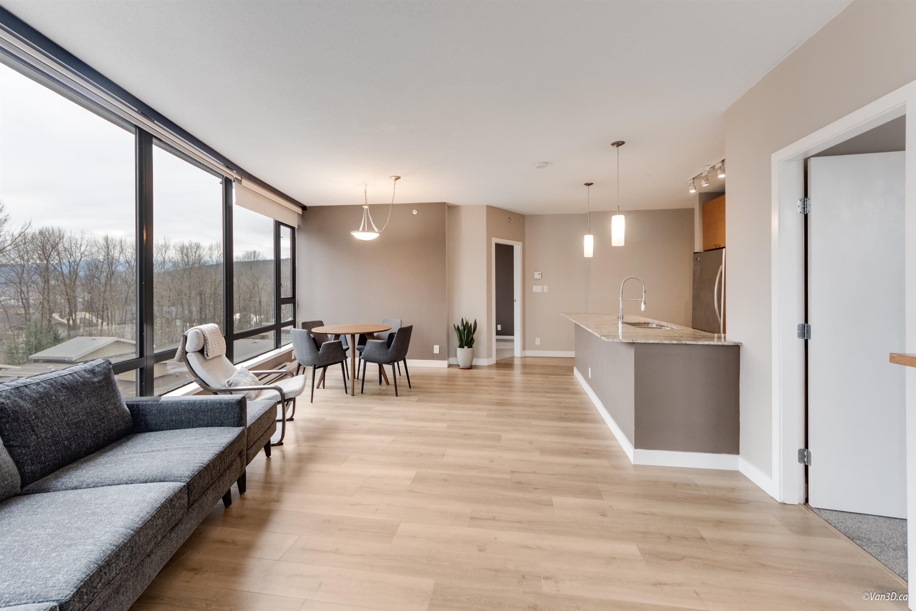 604 - 400 Capilano Road, Port Moody, V3H 0E1 — photo 4