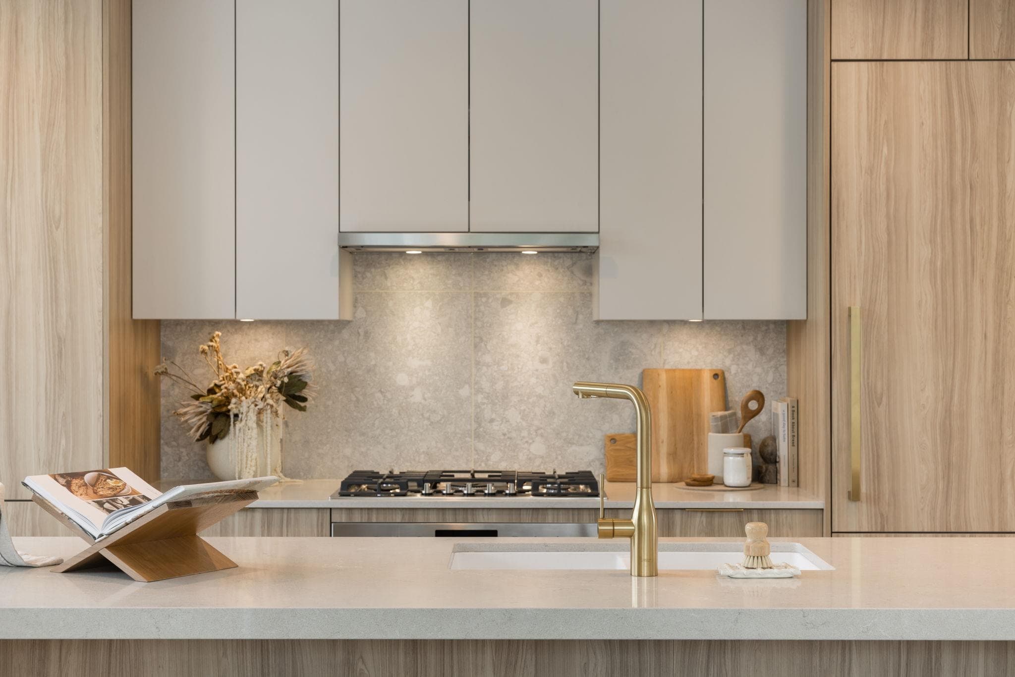 407 - 2385 Emery Court, North Vancouver, V7J 0G1 — photo 4