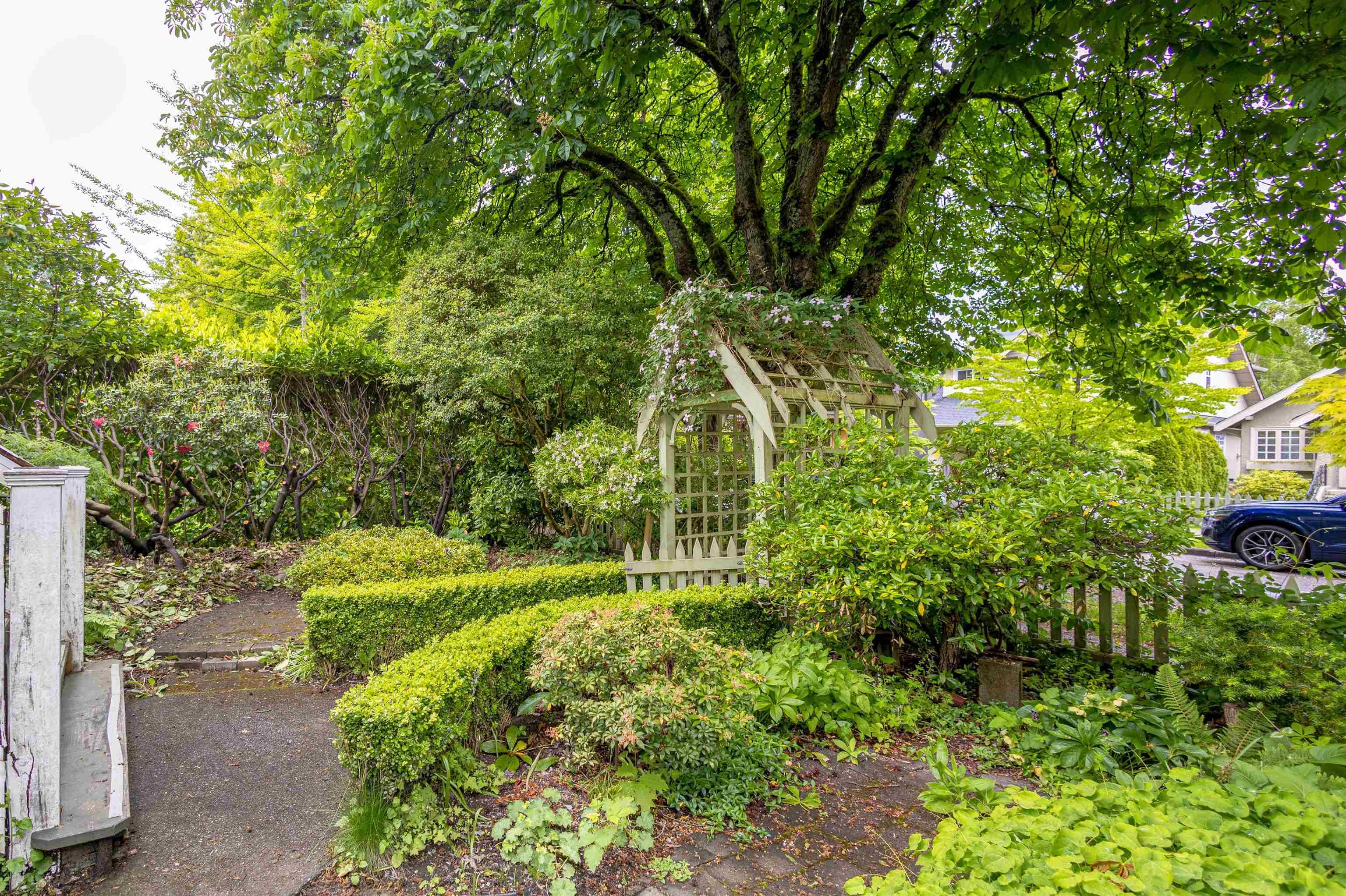 3012 W 14th Avenue, Vancouver, V6K 2X8 — photo 2