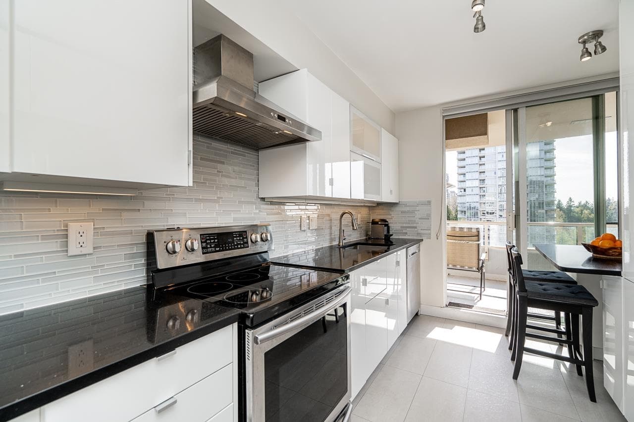 902 - 7108 Edmonds Street, Burnaby, V3N 4X9 — photo 2
