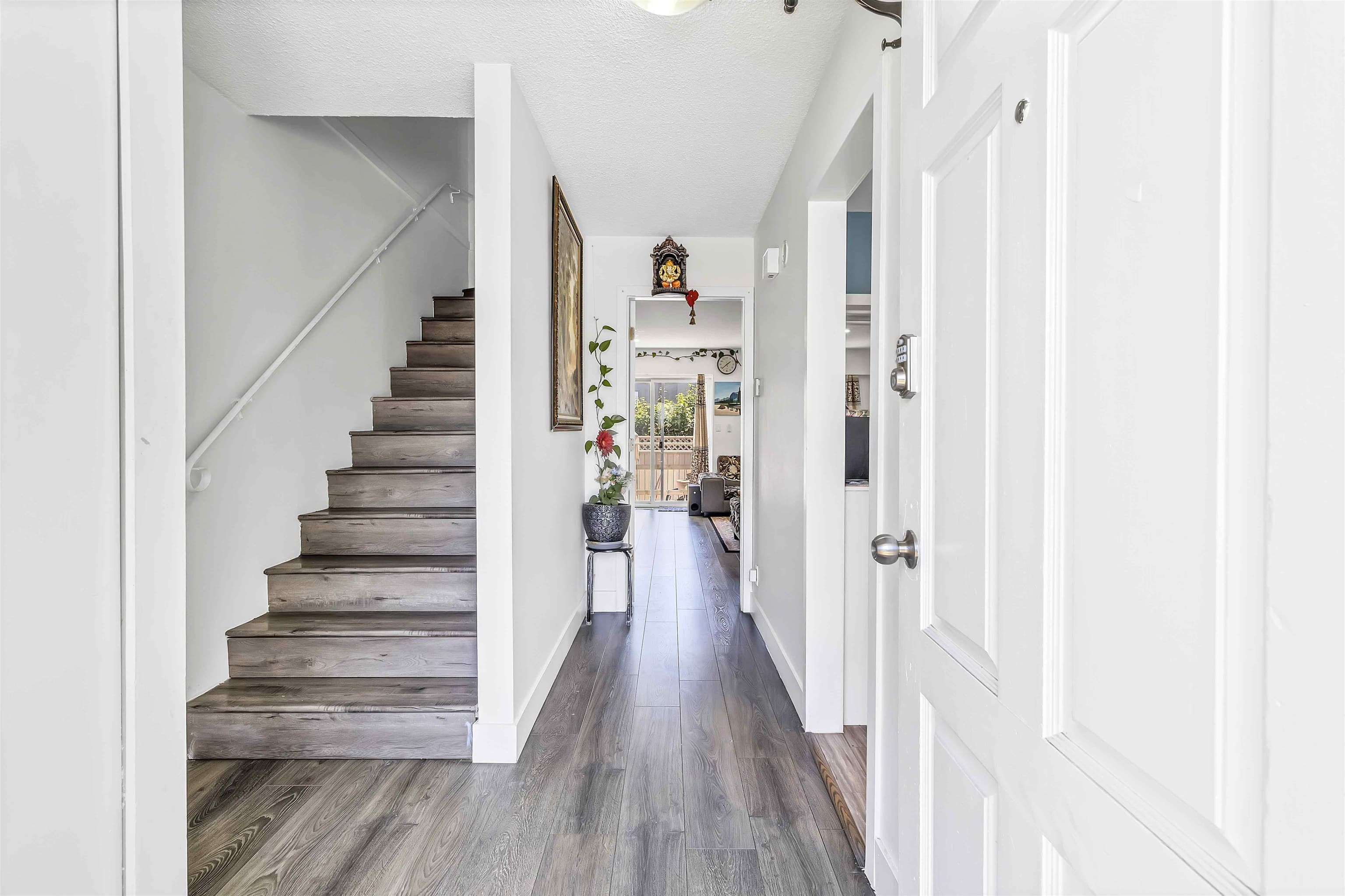 106 - 11901 89a Avenue, Delta, V4C 3G8 — photo 2