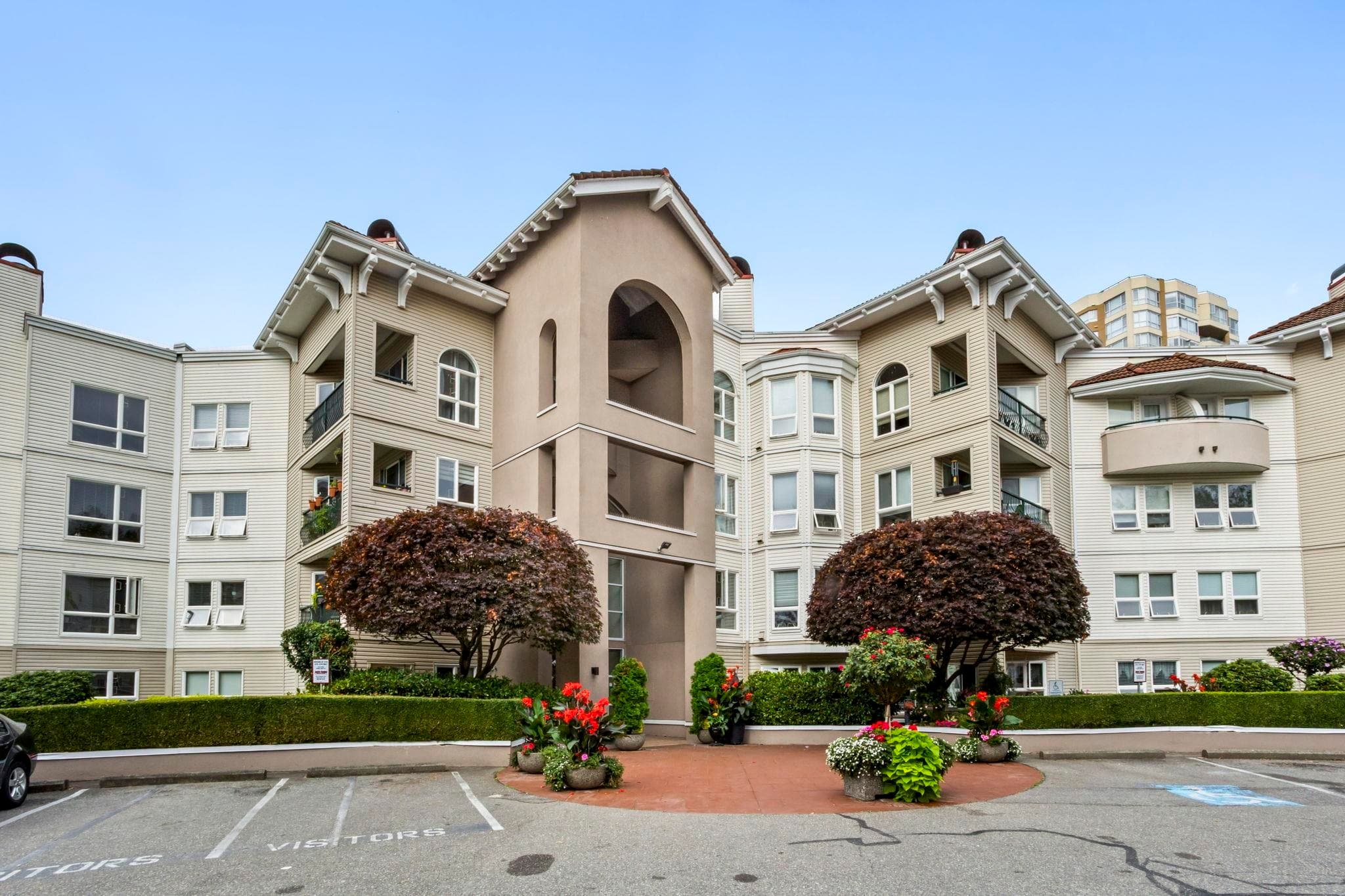 201 - 3172 Gladwin Road, Abbotsford, V2T 5T3 — photo 3
