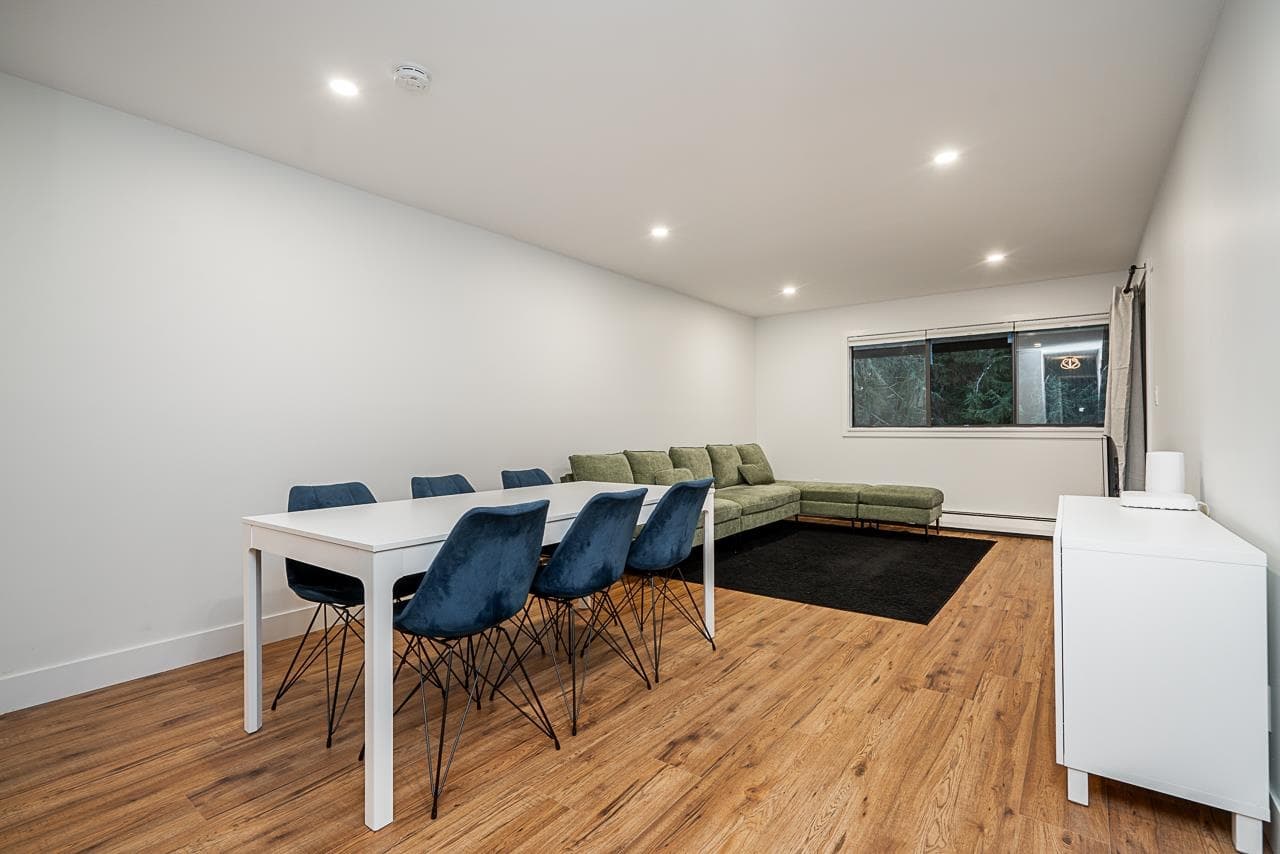301 - 1561 Vidal Street, White Rock, V4B 5A7 — photo 5