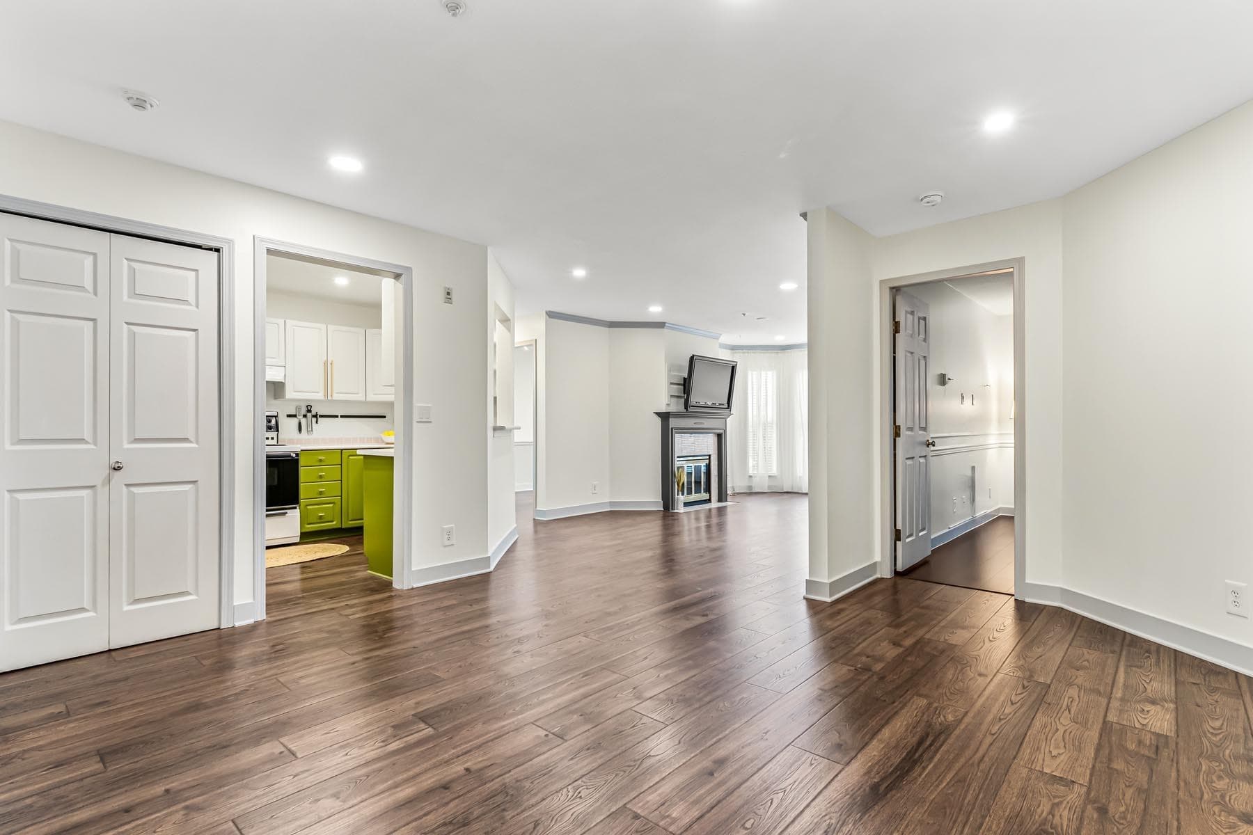 120 - 7171 121 Street, Surrey, V3W 1G9 — photo 2