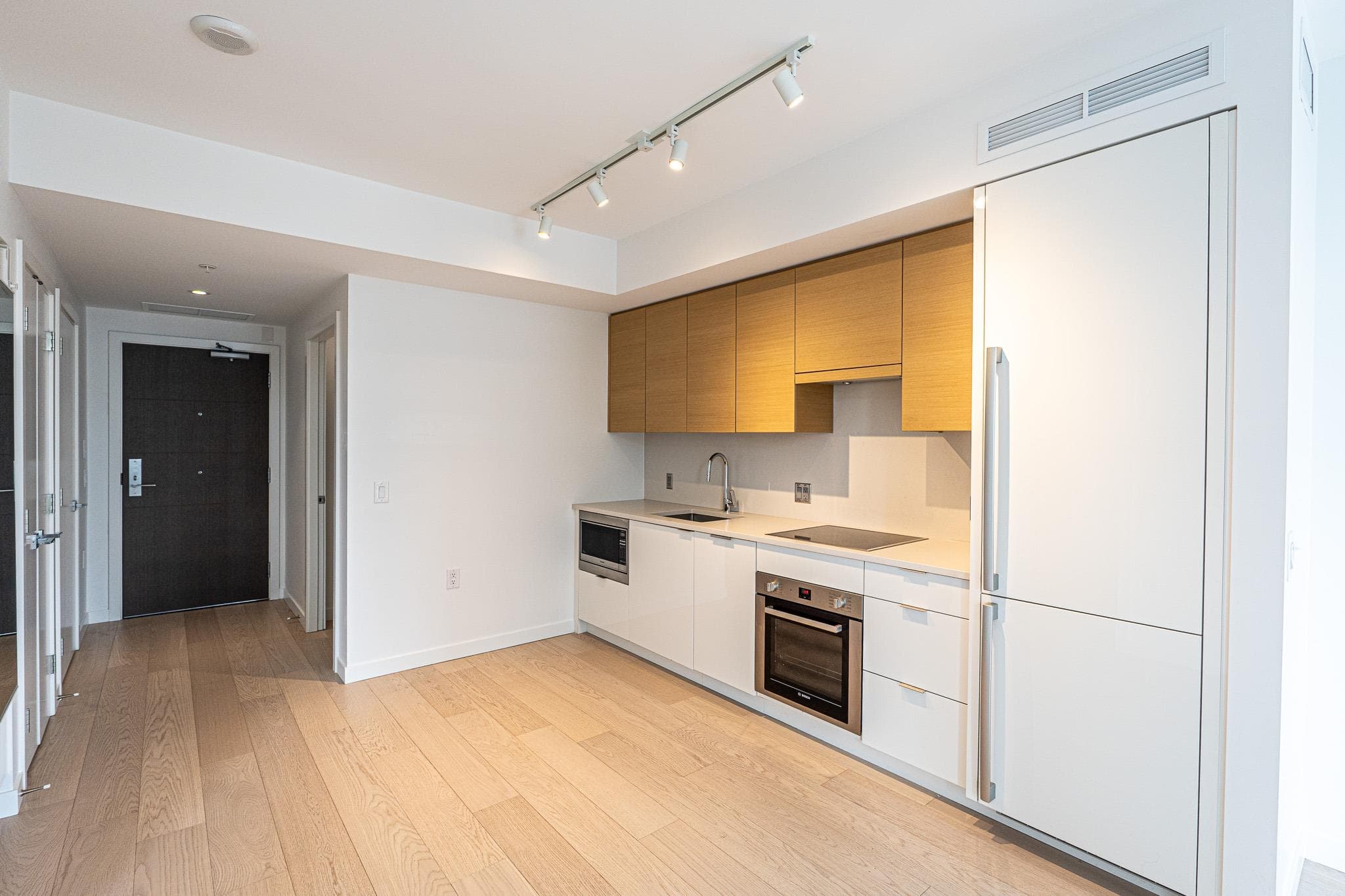 701 - 1688 Pullman Porter Street, Vancouver, V6A 0H3 — photo 5