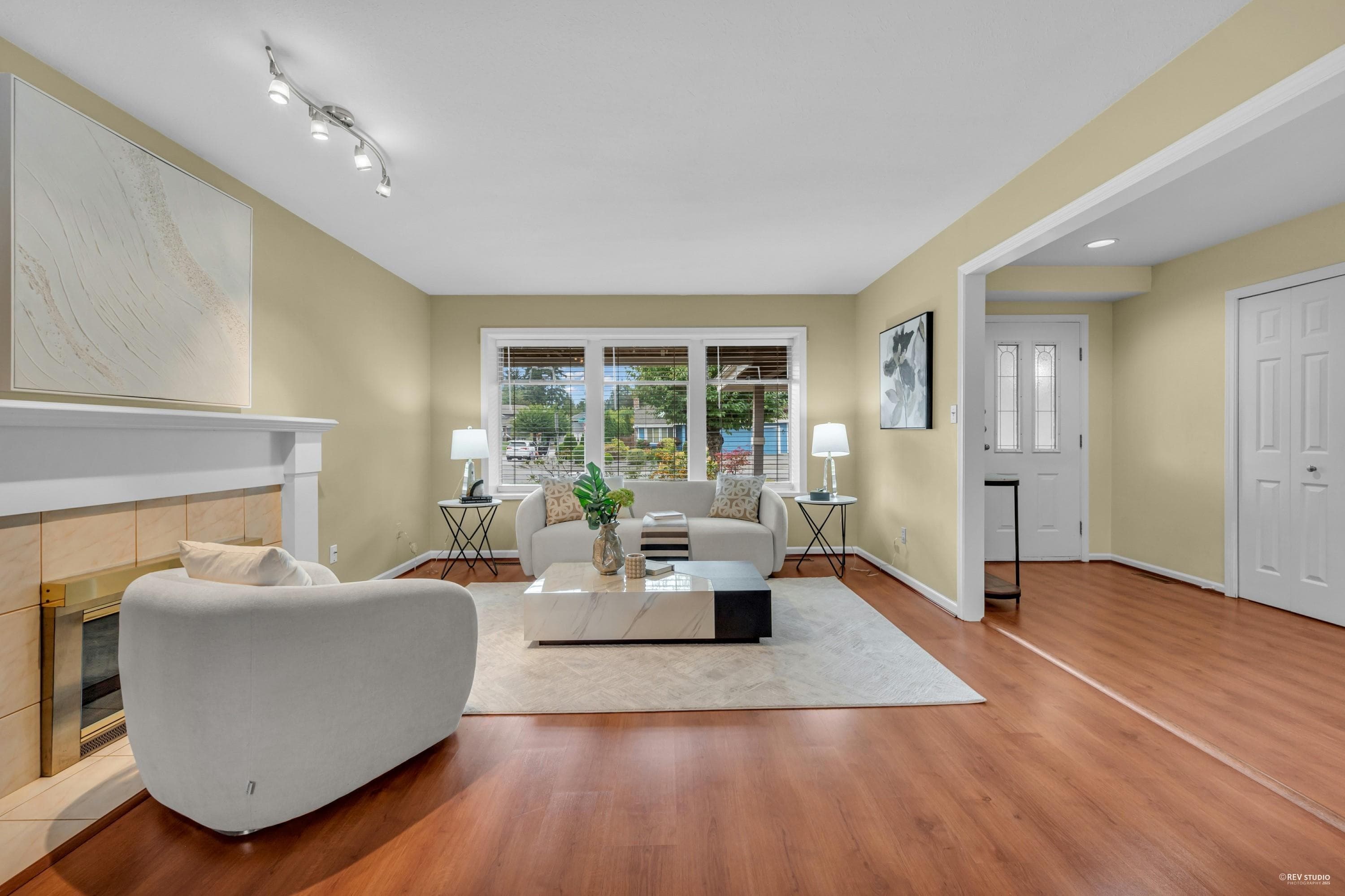 1830 Walnut Crescent, Coquitlam, V3J 7T5 — photo 5