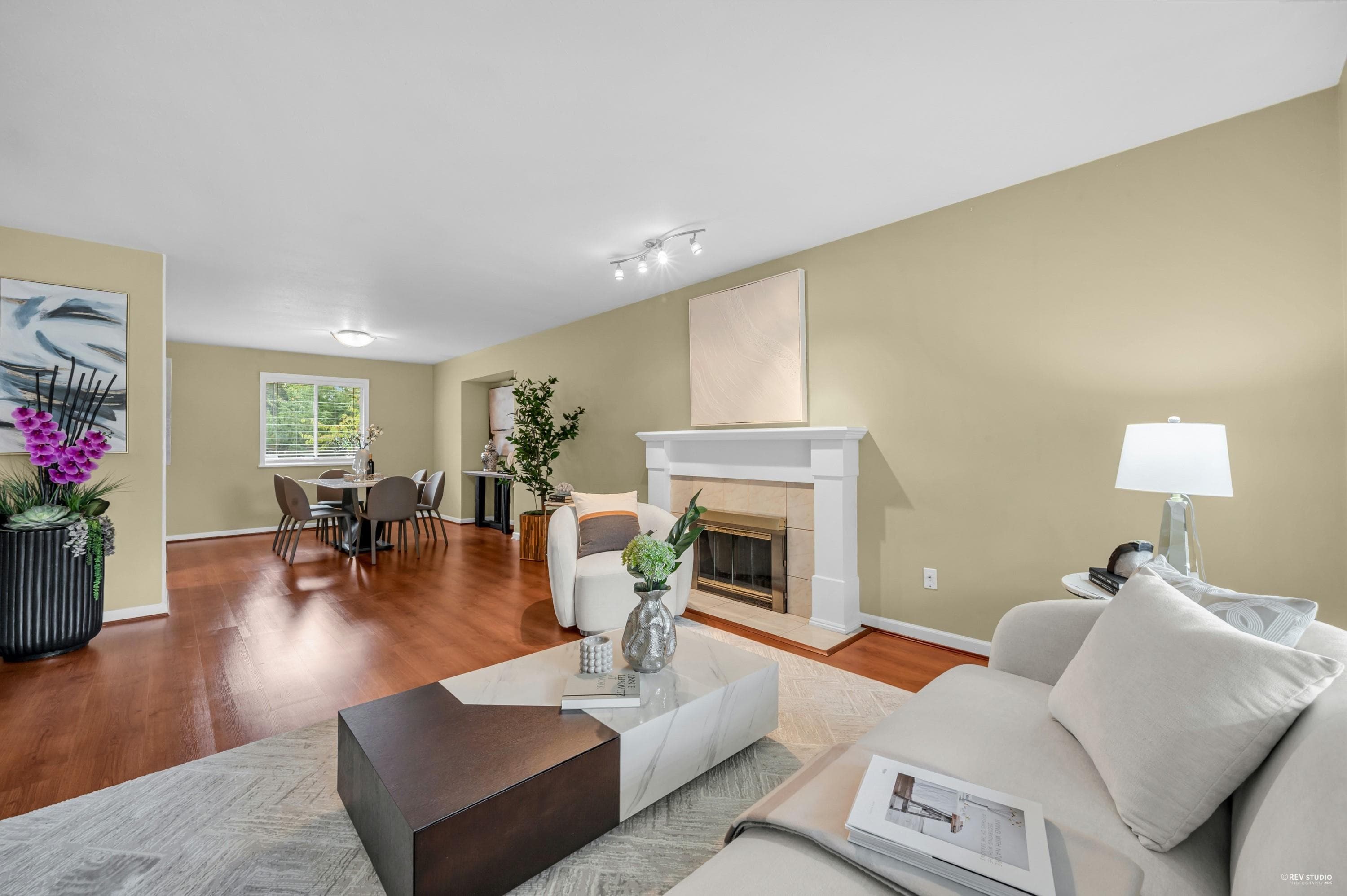 1830 Walnut Crescent, Coquitlam, V3J 7T5 — photo 4