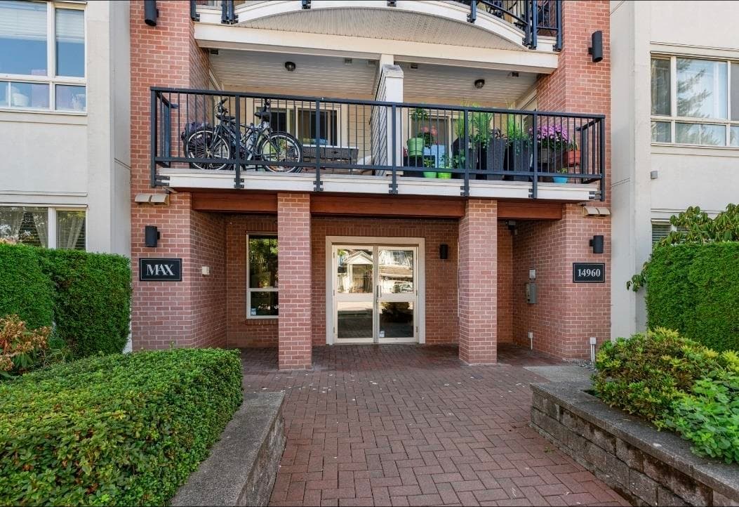 403 - 14960 102a Avenue, Surrey, V3R 6A3 — photo 3