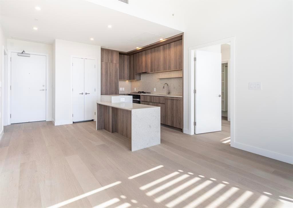 505 - 5212 Cambie Street, Vancouver, V5Z 2Z7 — photo 2