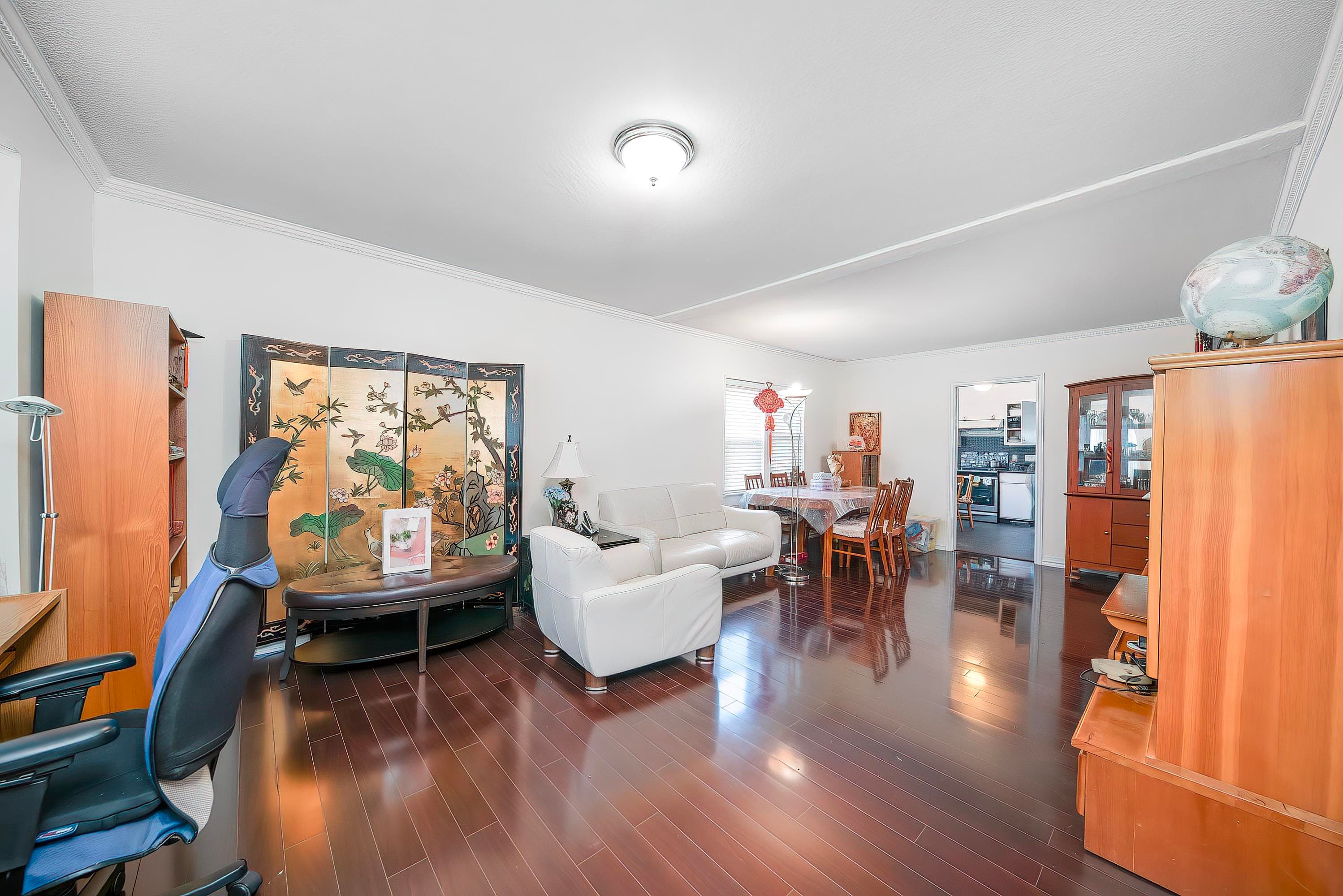 344 E Eighth Avenue, New Westminster, V3L 4K8 — photo 3