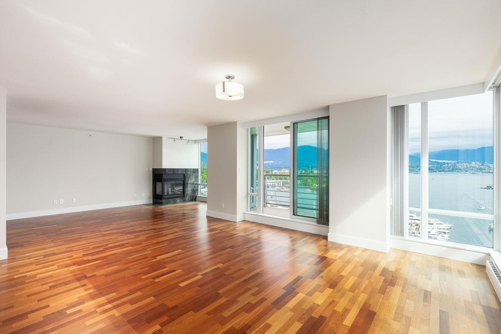 1402 - 499 Broughton Street, Vancouver, V6G 3K1 — photo 5