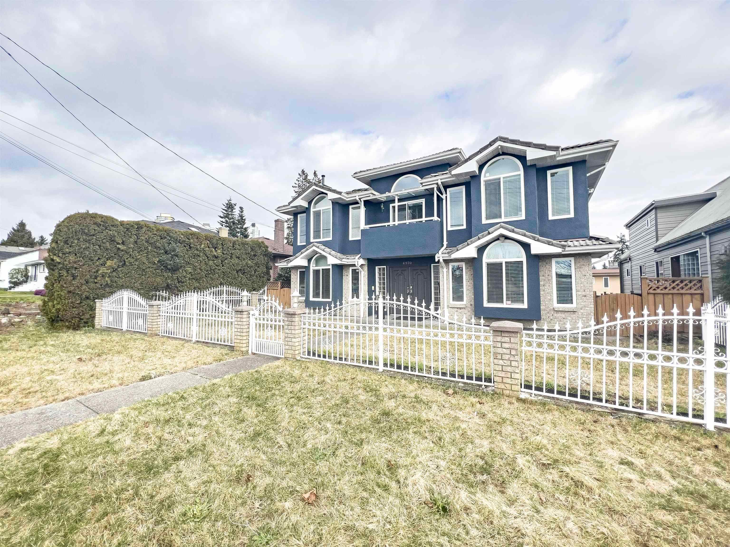 6970 Willingdon Avenue, Burnaby