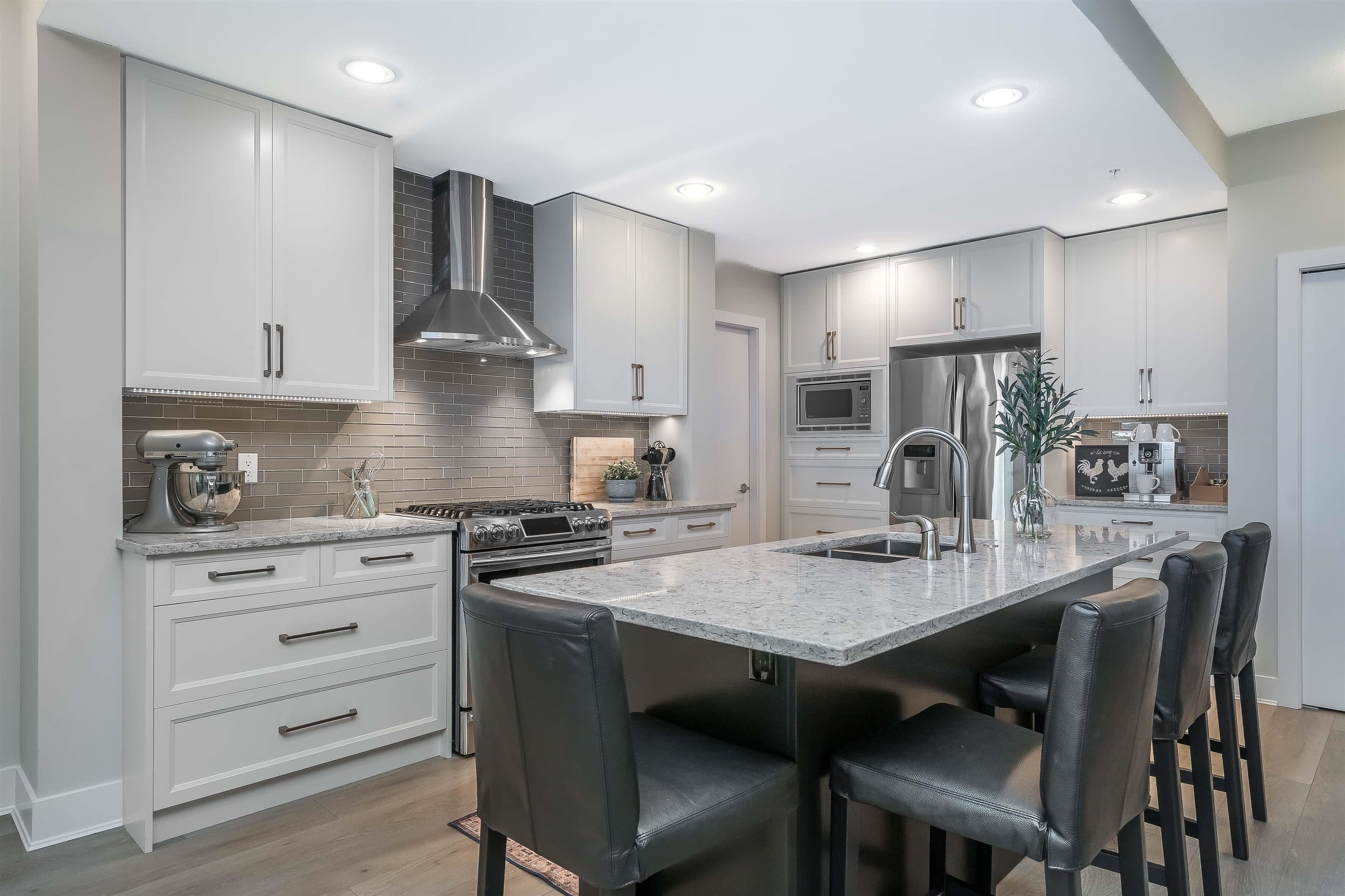 208 - 16477 64 Avenue, Surrey, V3S 6V7 — photo 5