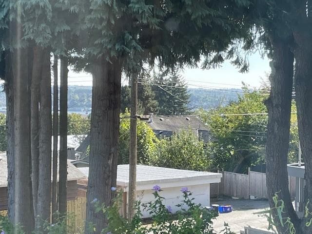 903 E Keith Road, North Vancouver, V7L 1X1 — photo 3