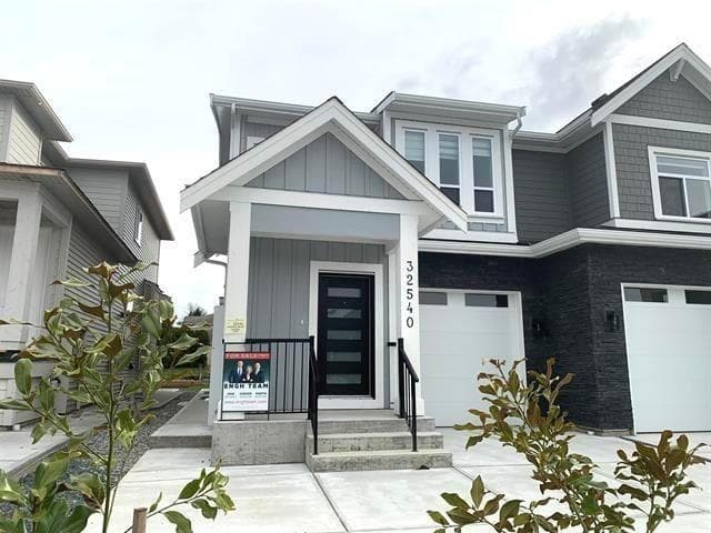 32540 Higginbottom Court, Mission
