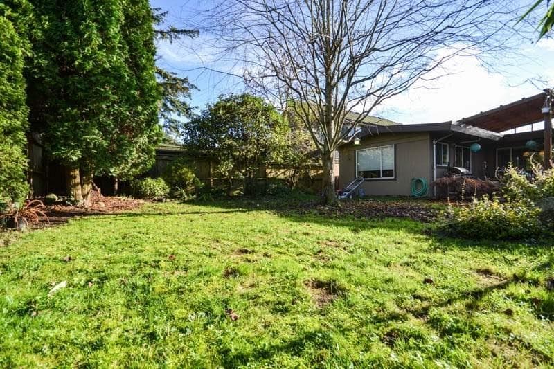 14181 Malabar Avenue, White Rock, V4B 2Y4 — photo 4