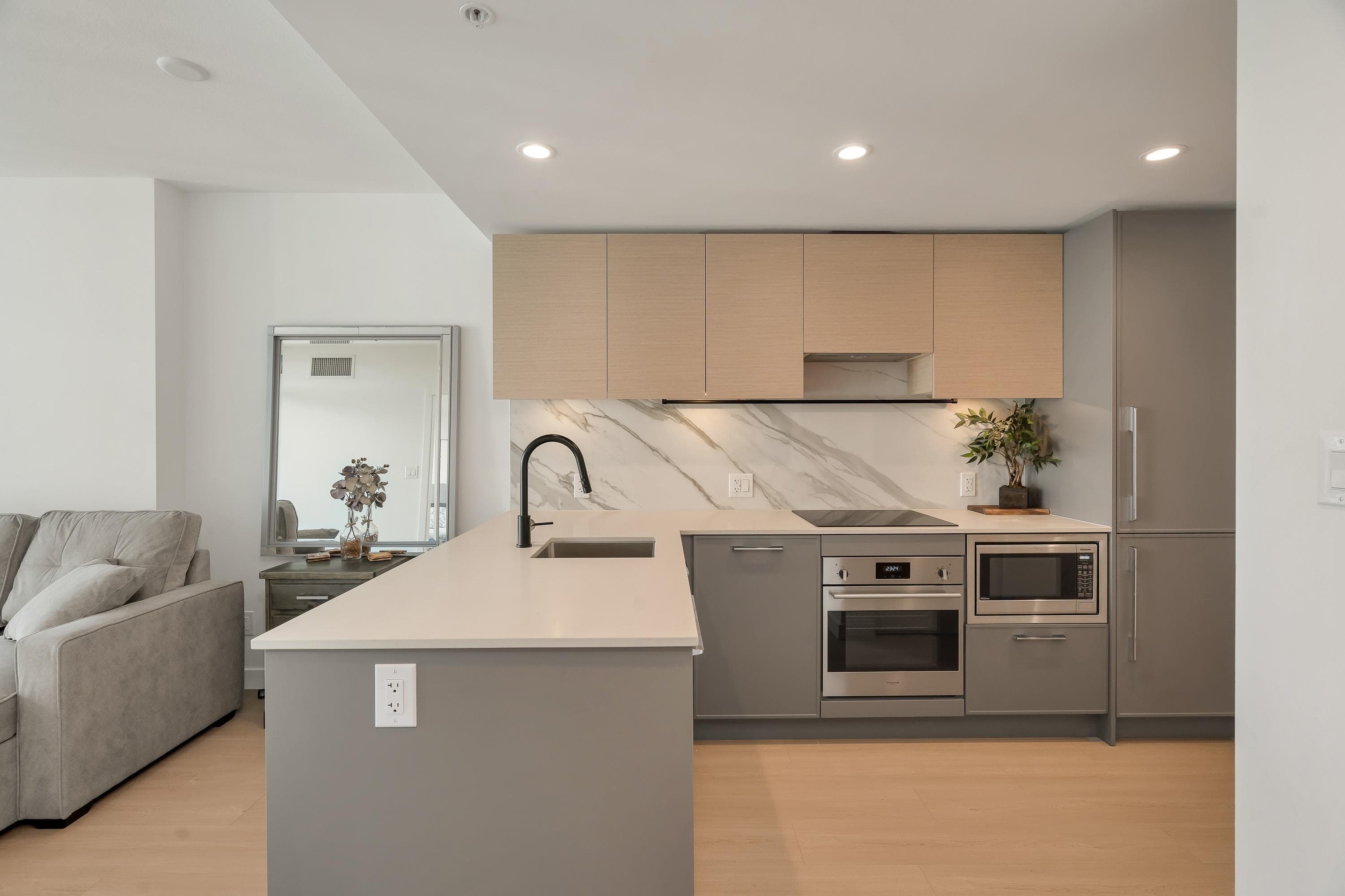 1205 - 13745 George Junction, Surrey, V3T 0V7 — photo 5