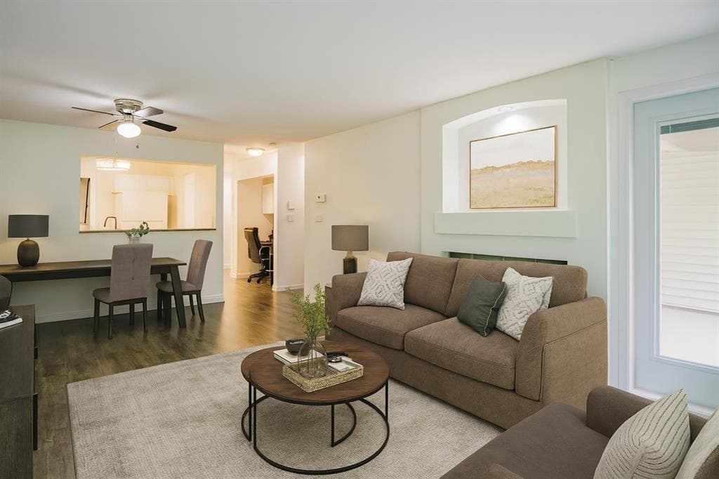 307 - 15210 Guildford Drive, Surrey