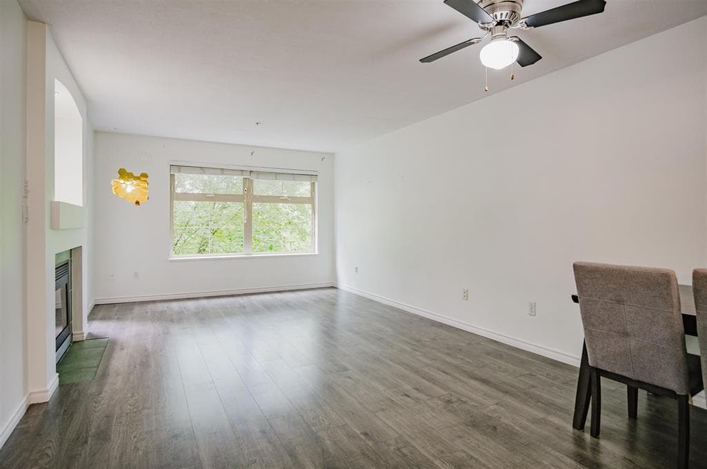 307 - 15210 Guildford Drive, Surrey, V3R 0X7 — photo 5