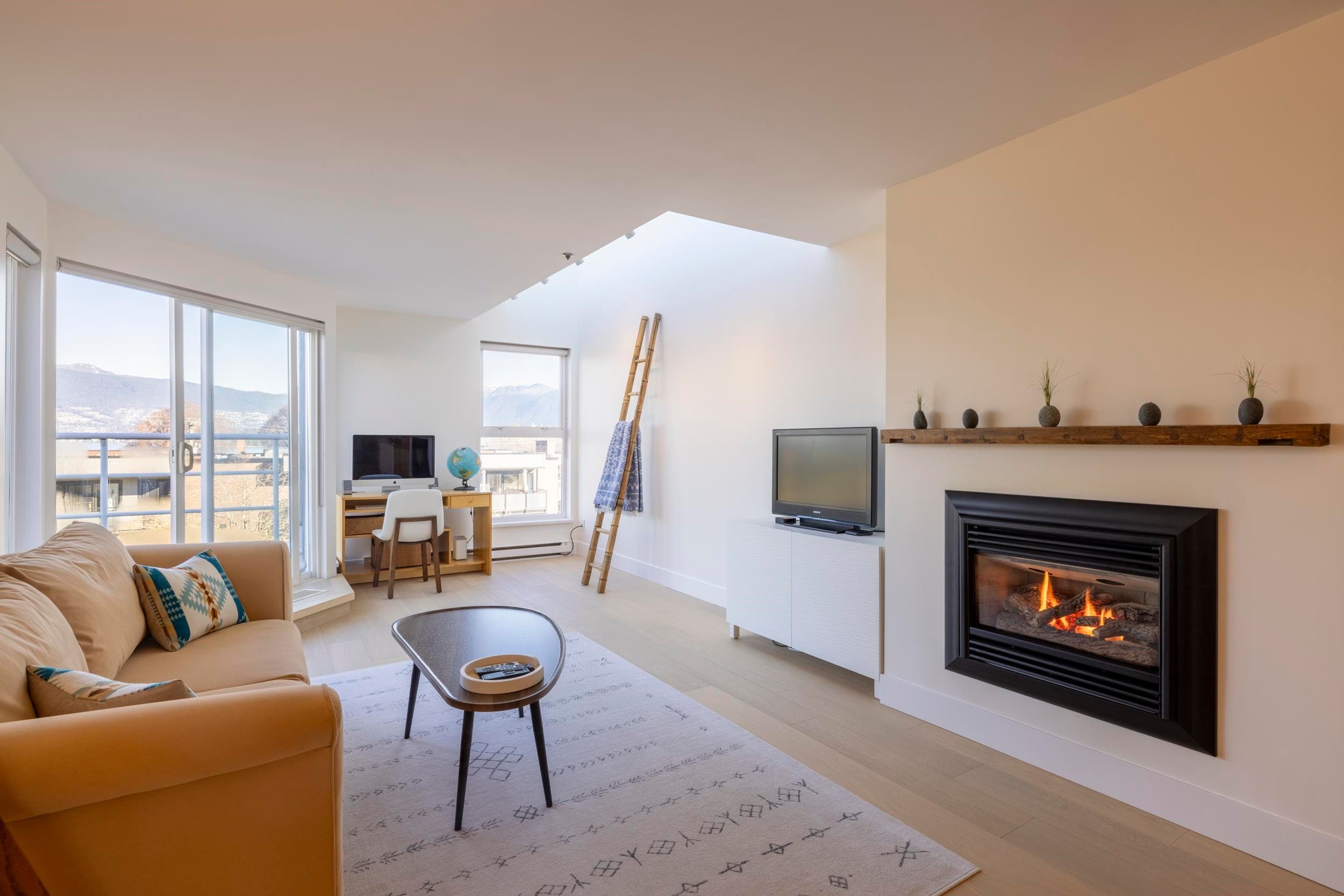 2240 York Avenue, Vancouver