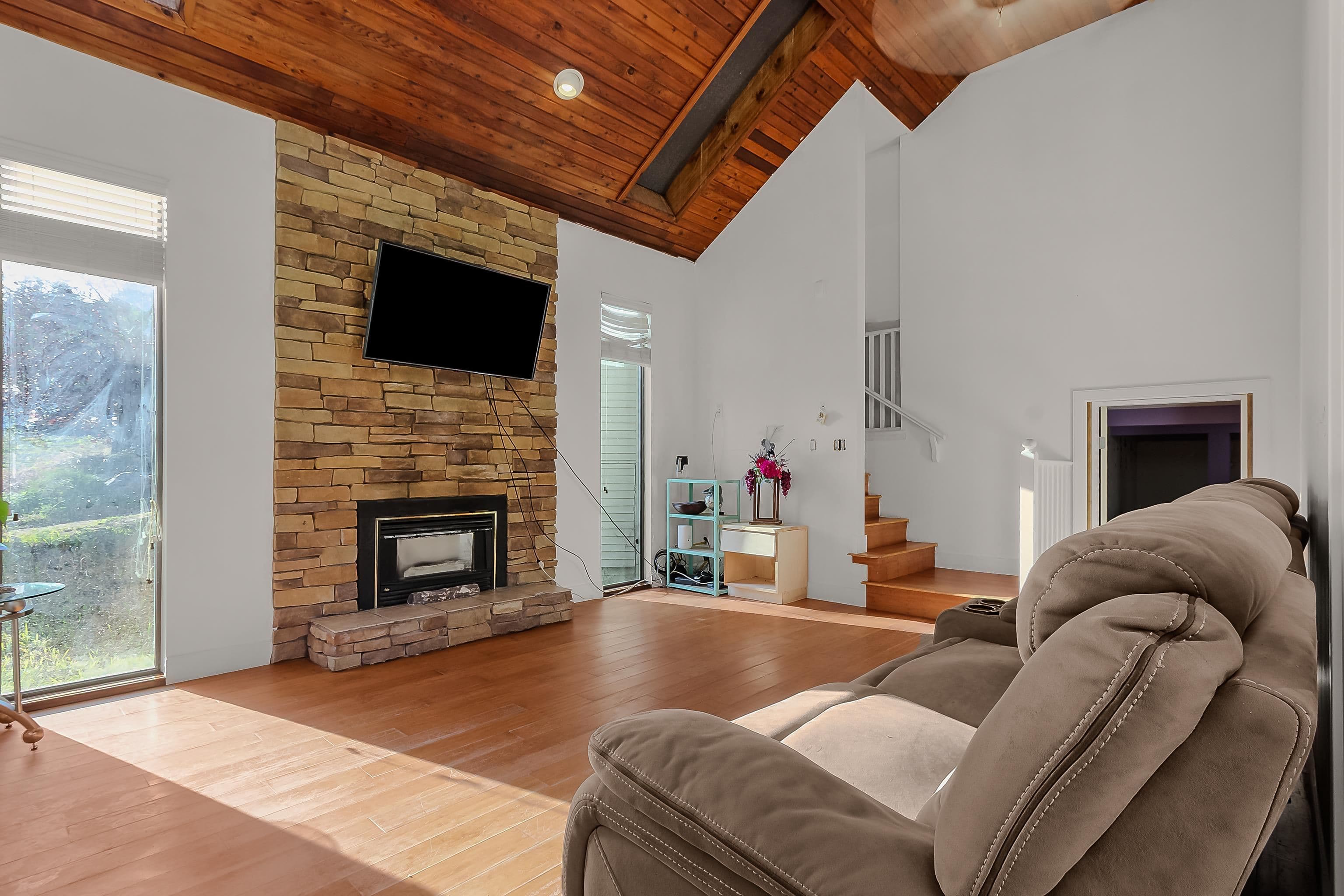 9538 Stave Lake Street, Mission, V2V 6B2 — photo 5