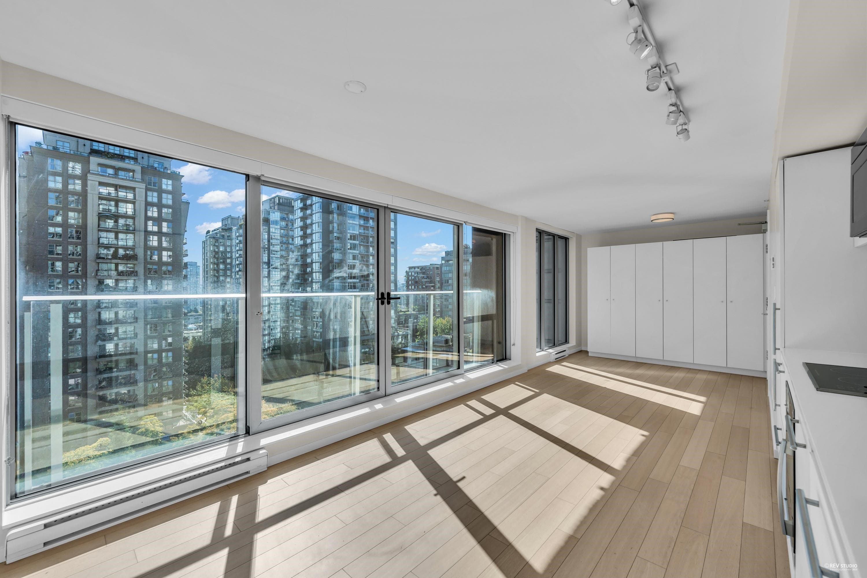 1202 - 999 Seymour Street, Vancouver, V6B 0M5 — photo 5