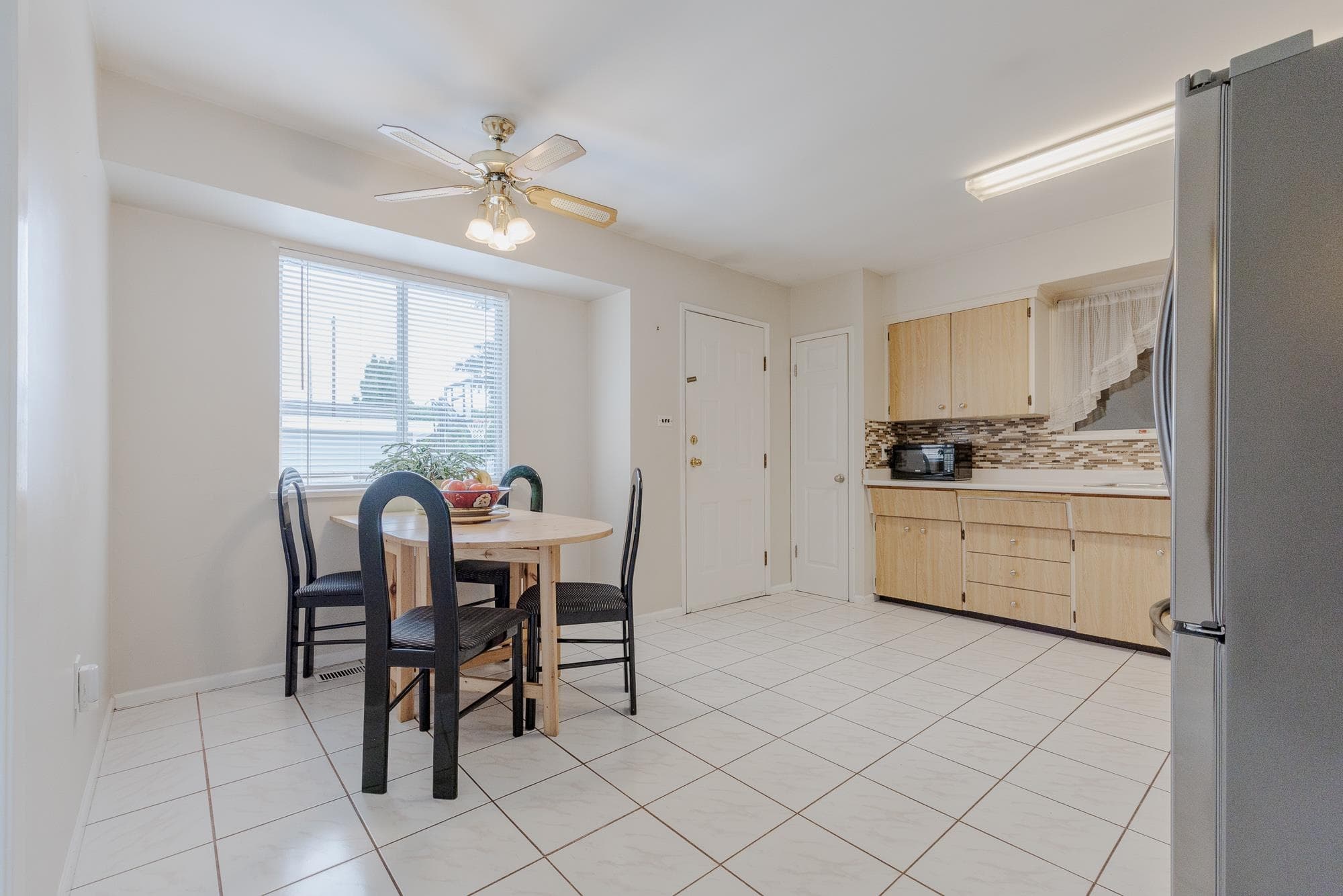 7980 112 Street, Delta, V4C 4W1 — photo 5