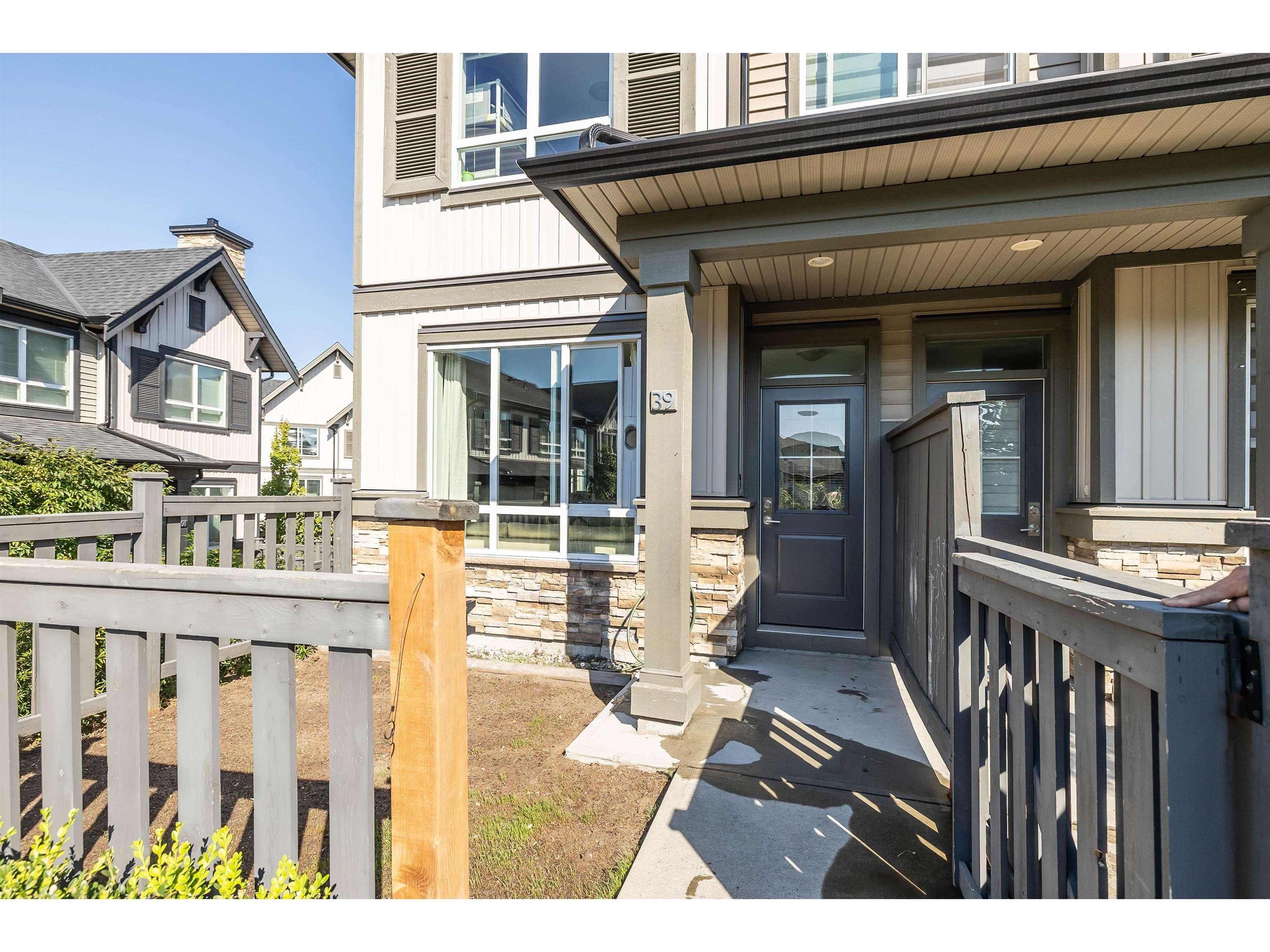 39 - 30930 Westridge Place, Abbotsford, V2T 0H6 — photo 2