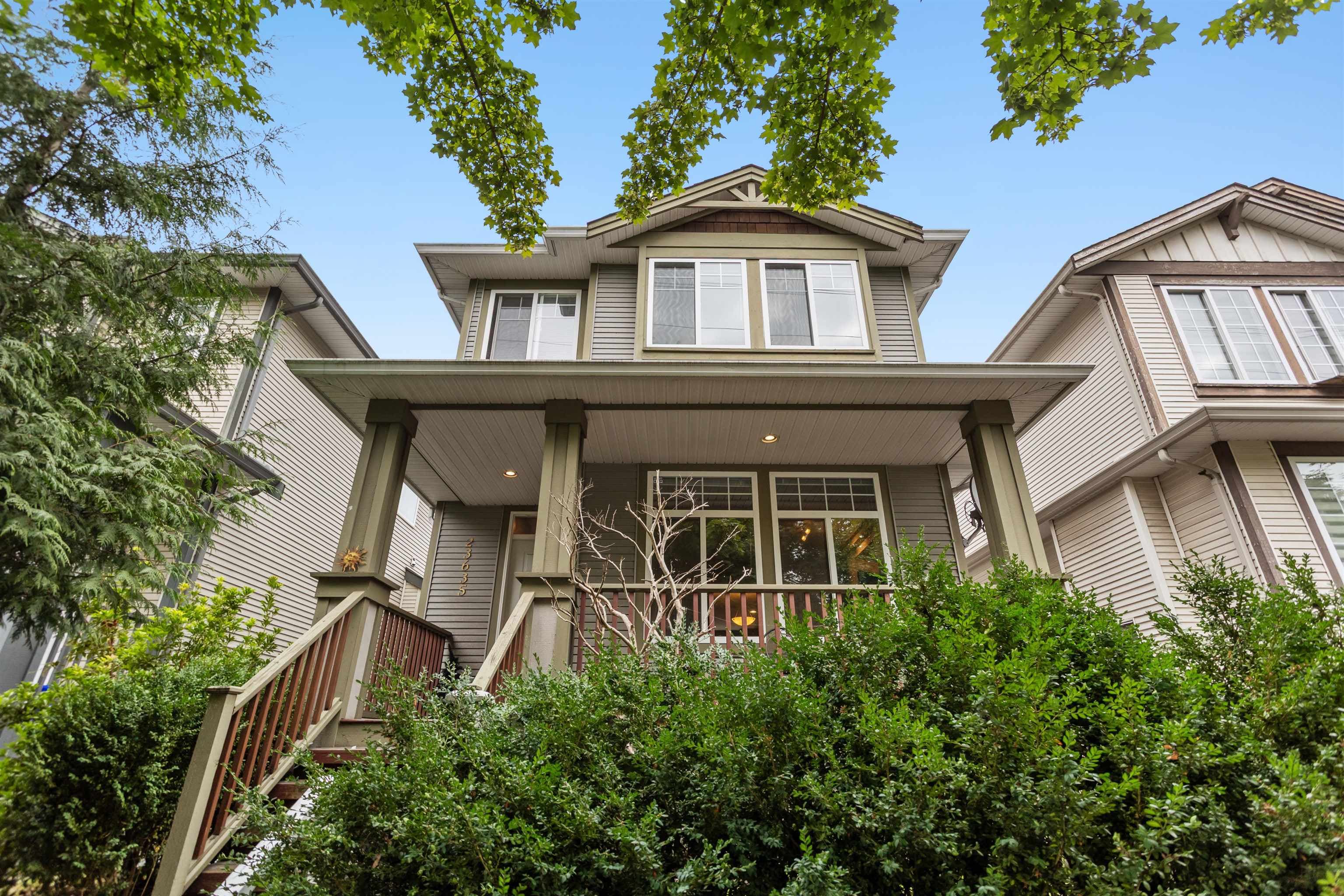 23635 Dewdney Trunk Road, Maple Ridge