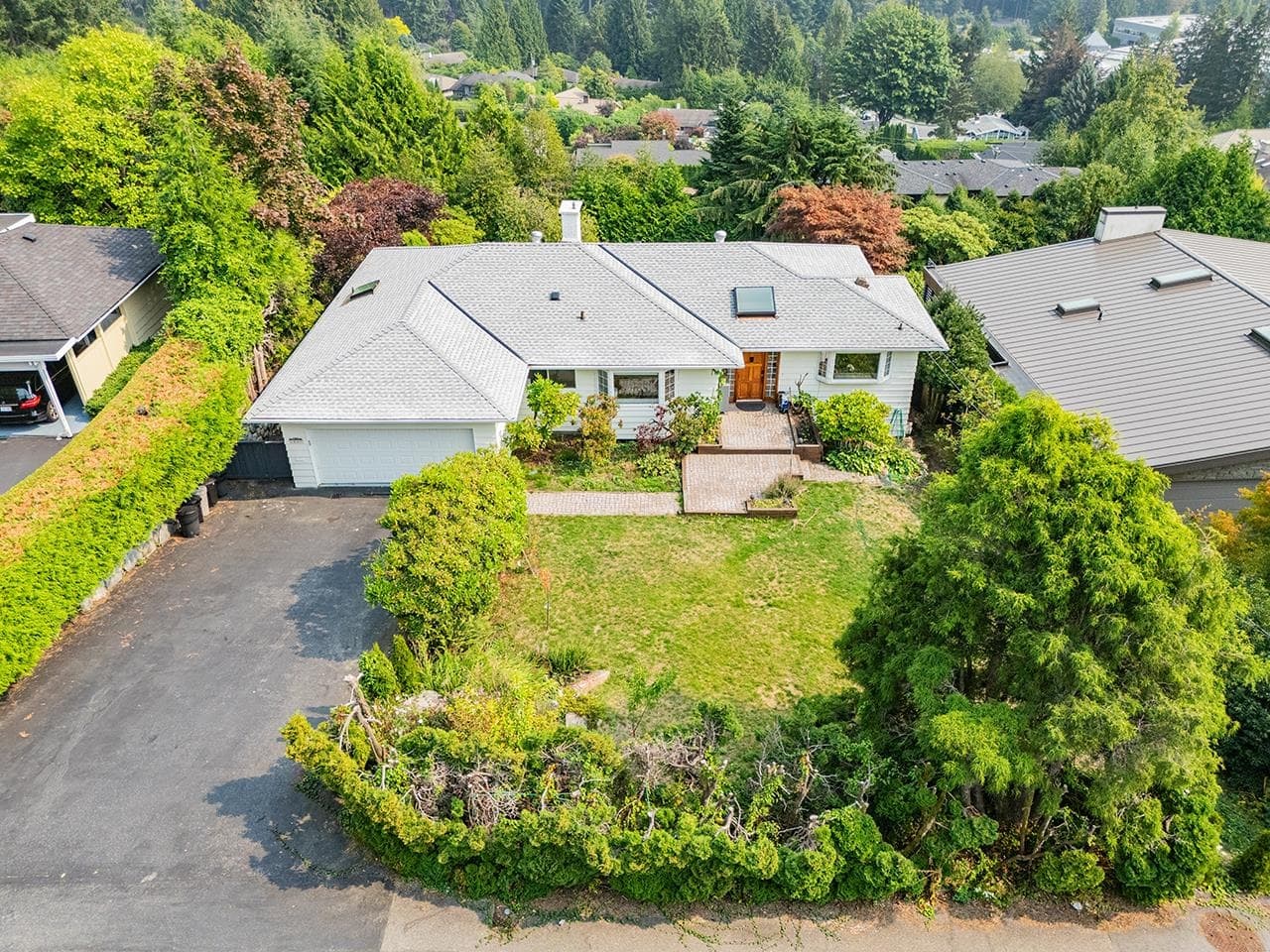 96 Bonnymuir Drive, West Vancouver, V7S 1L2 — photo 1