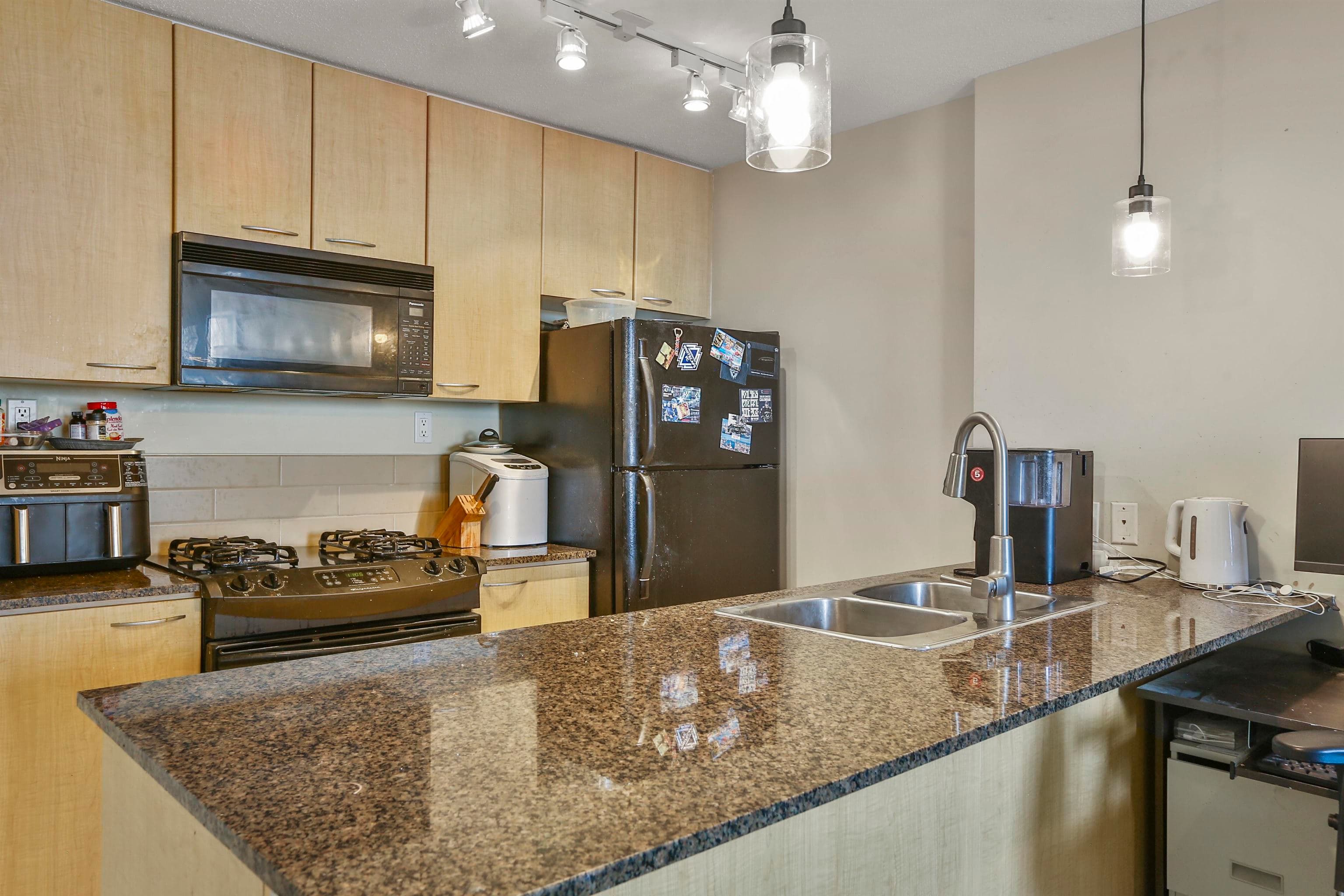 2001 - 7178 Collier Street, Burnaby, V5E 4N7 — photo 4