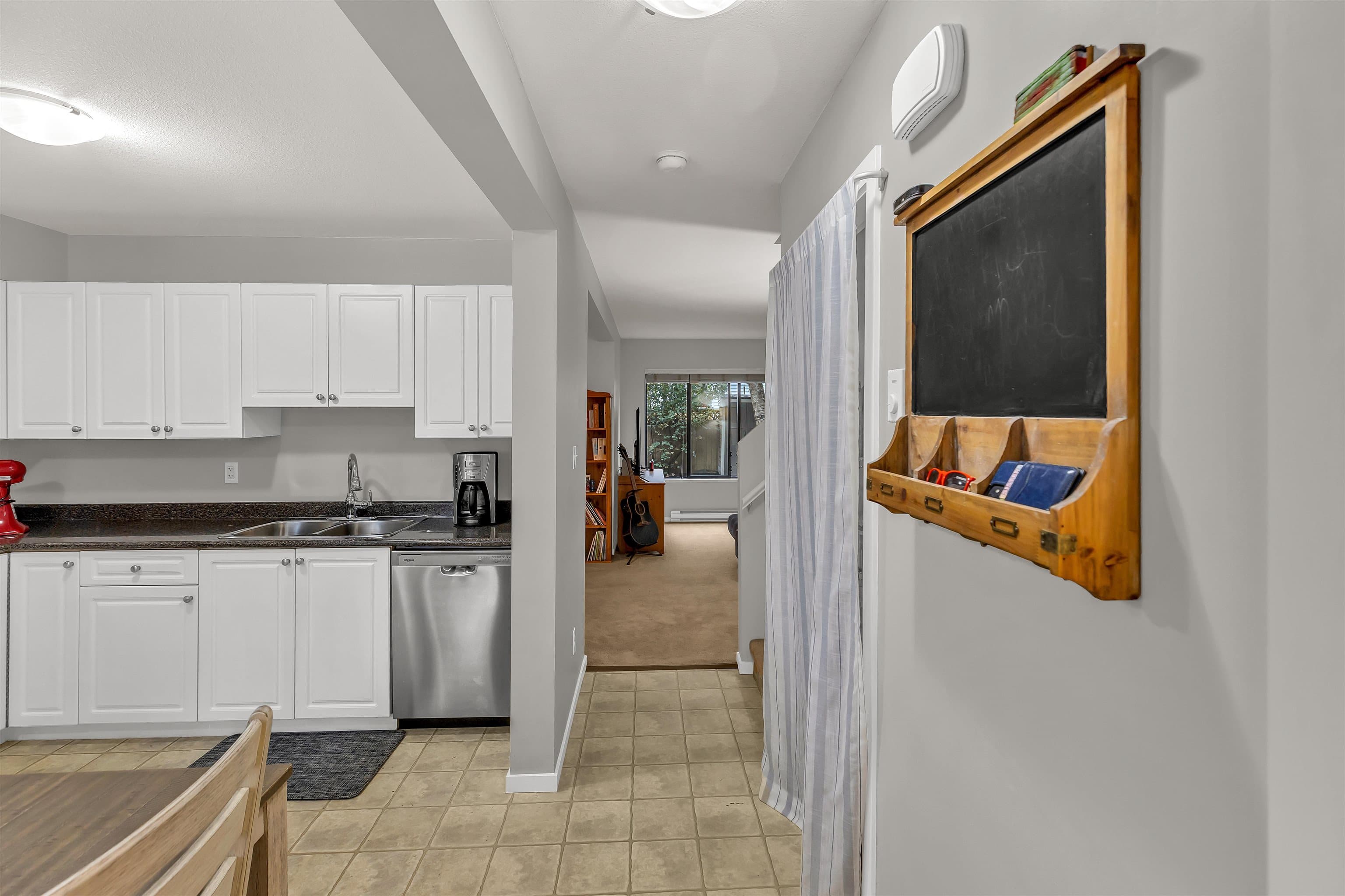 42 - 32310 Mouat Drive, Abbotsford, V2T 4J1 — photo 3