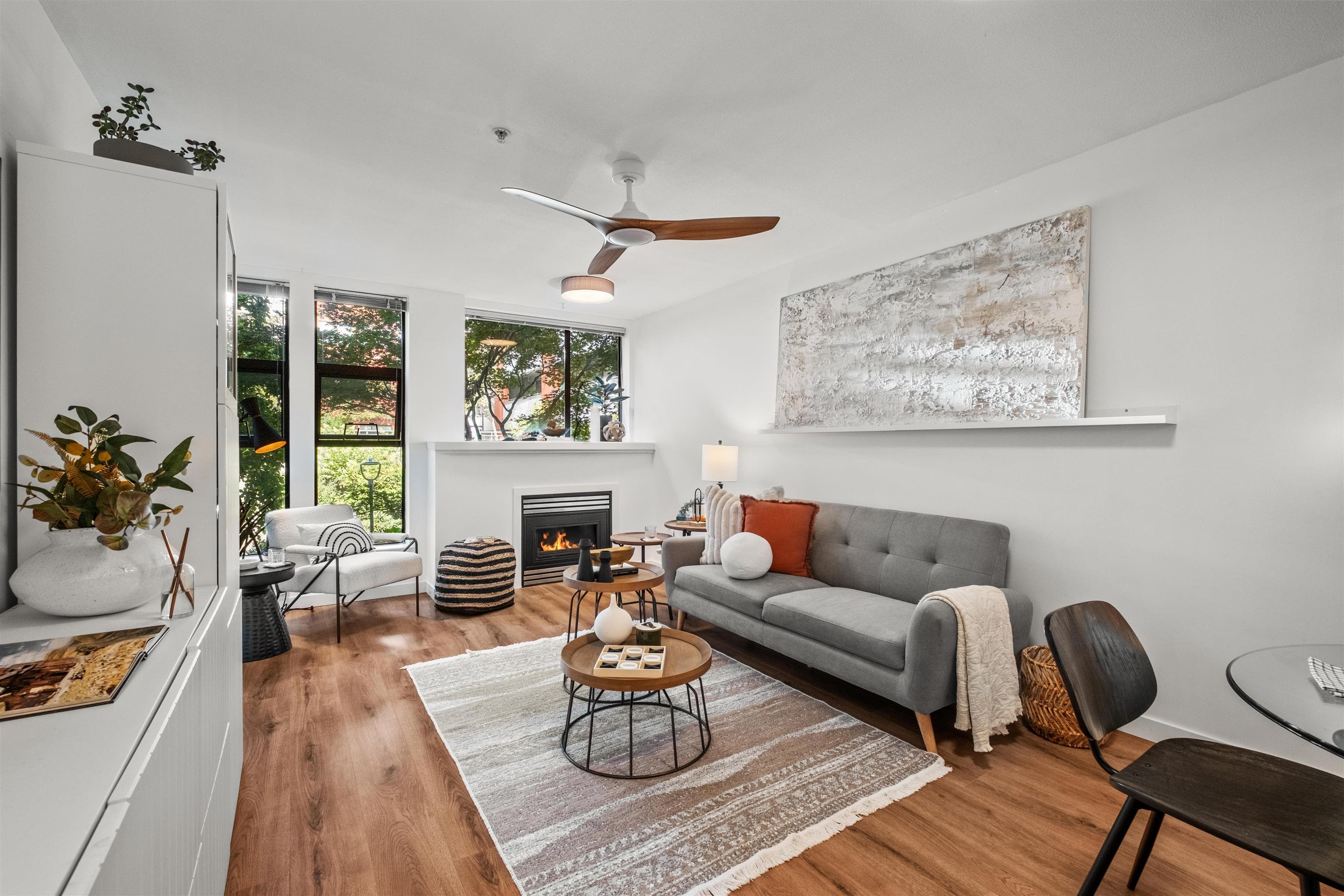 305 - 305 Lonsdale Avenue, North Vancouver, V7M 3G3 — photo 2