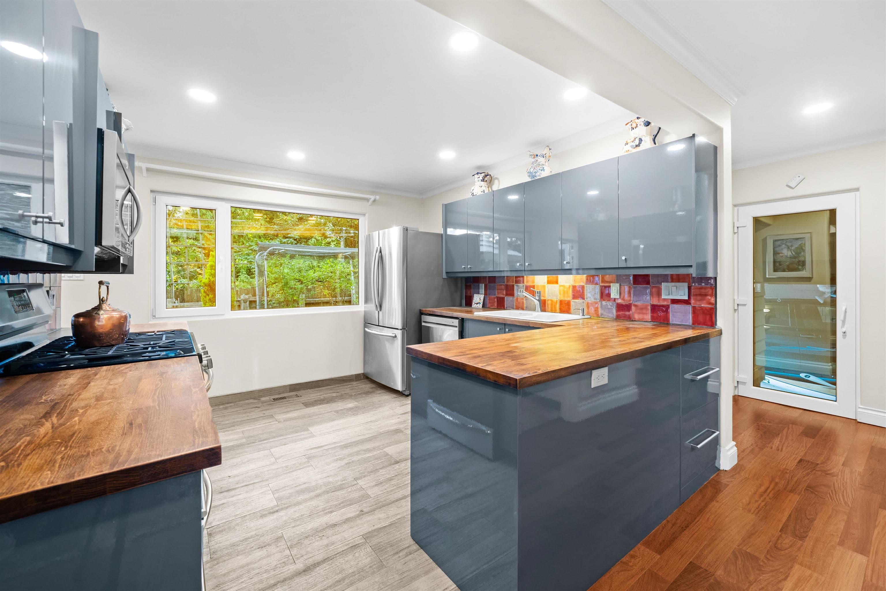 6775 Marine Drive, West Vancouver, V7W 2T1 — photo 3