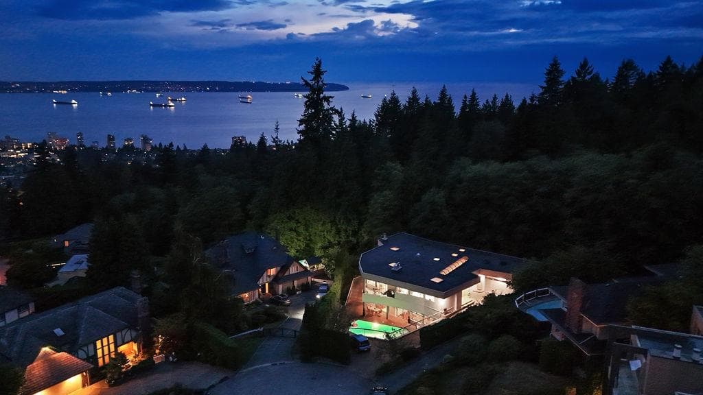 2490 Westhill Court, West Vancouver, V7S 3A5 — photo 3