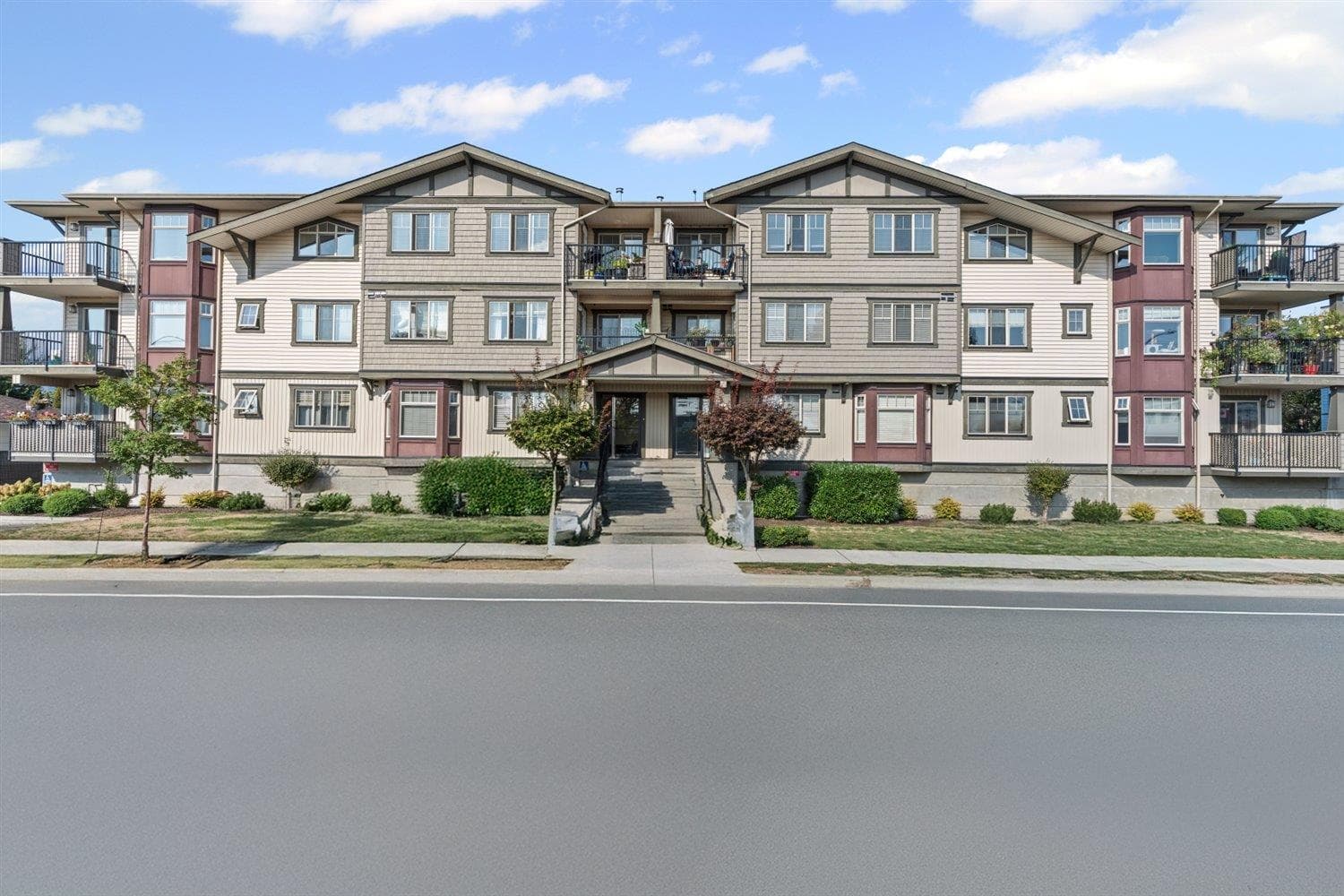 202 - 45535 Spadina Avenue, Chilliwack, V2P 1V2 — photo 2