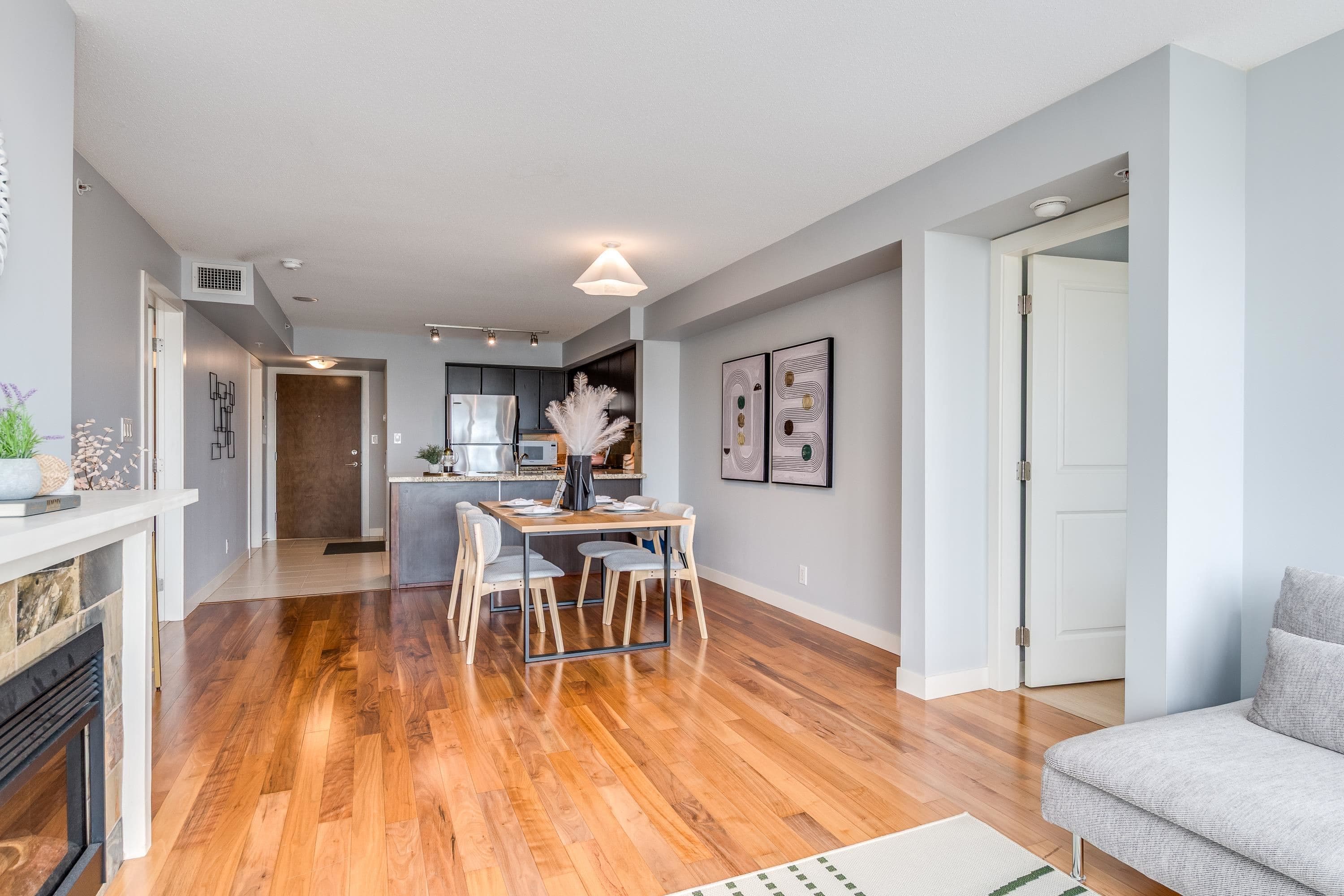 1710 - 6068 No. 3 Road, Richmond, V6Y 4M7 — photo 4
