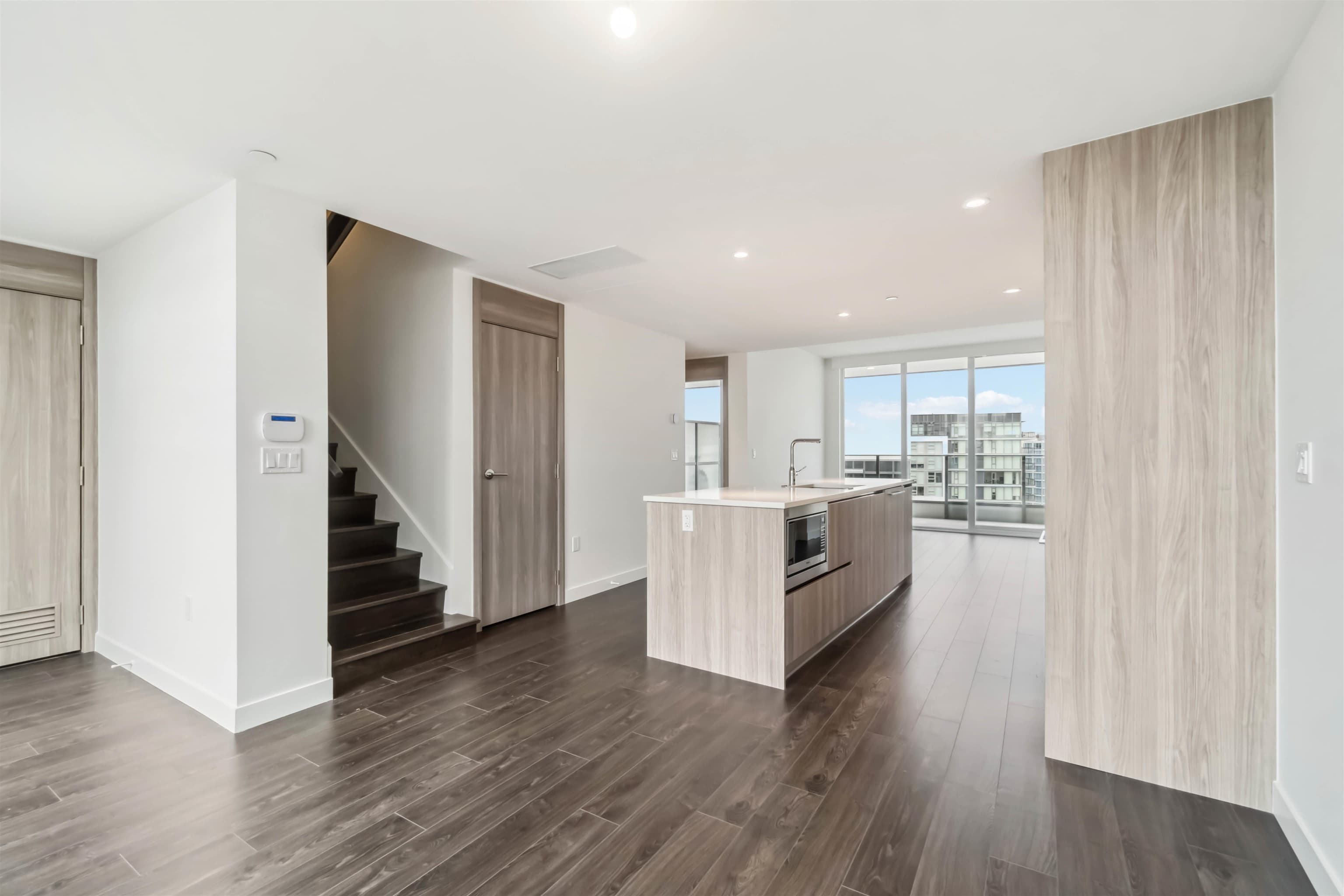 1486 - 8671 Hazelbridge Way, Richmond, V6X 0W9 — photo 4