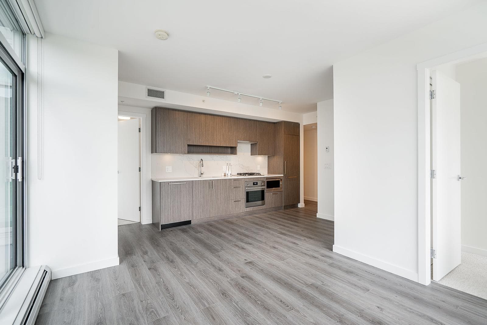 717 - 13350 Central Avenue, Surrey, V3T 0S1 — photo 5