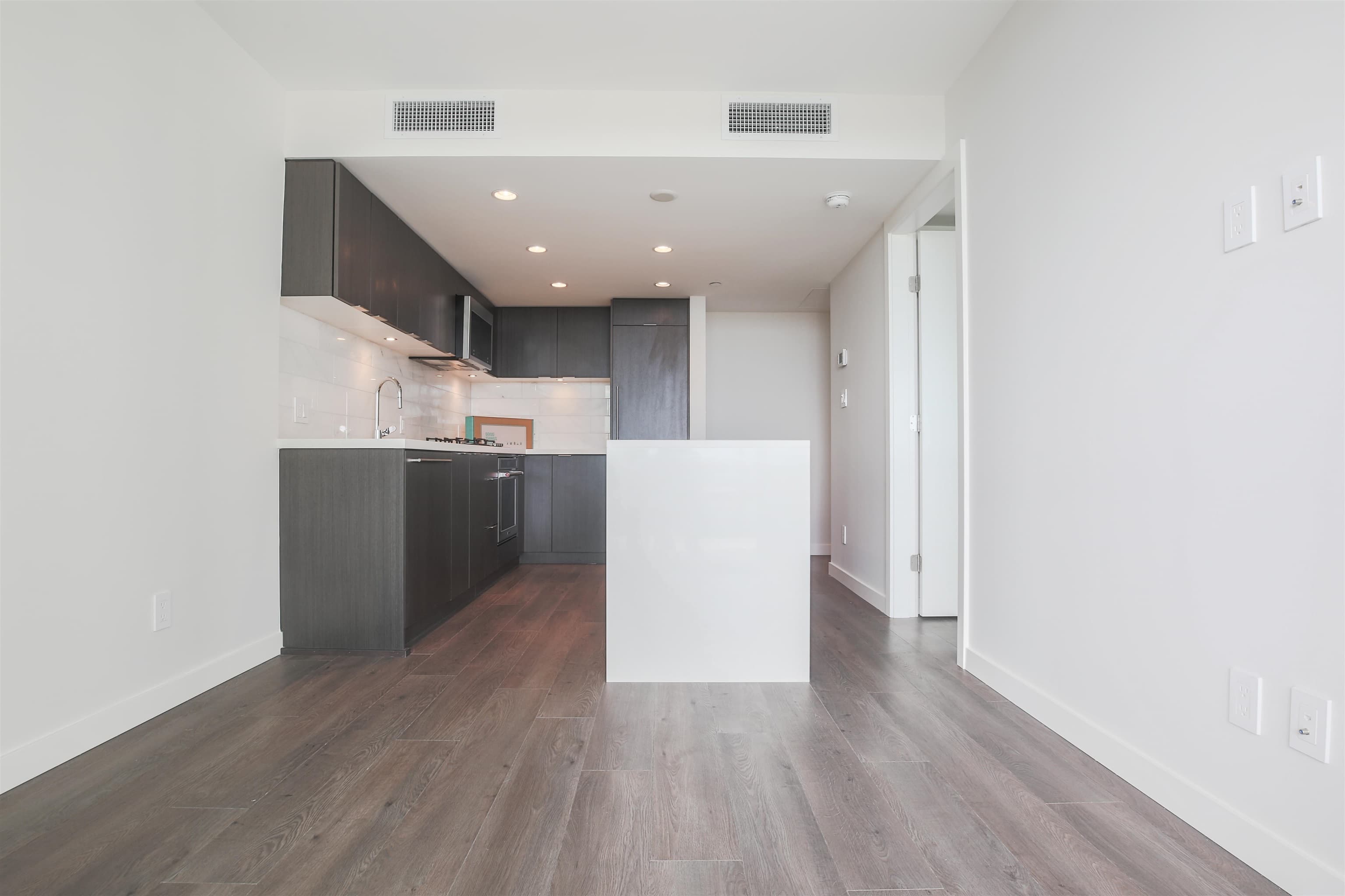 1509 - 8189 Cambie Street, Vancouver, V6P 0G6 — photo 3