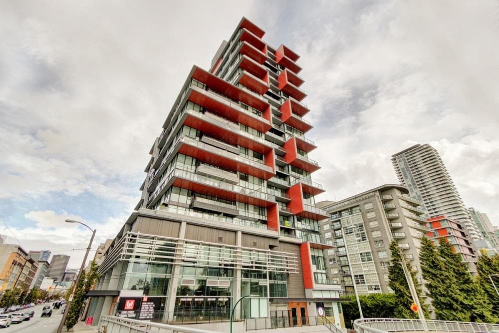 1212 - 1325 Rolston, Vancouver, V6B 0M2 — photo 2